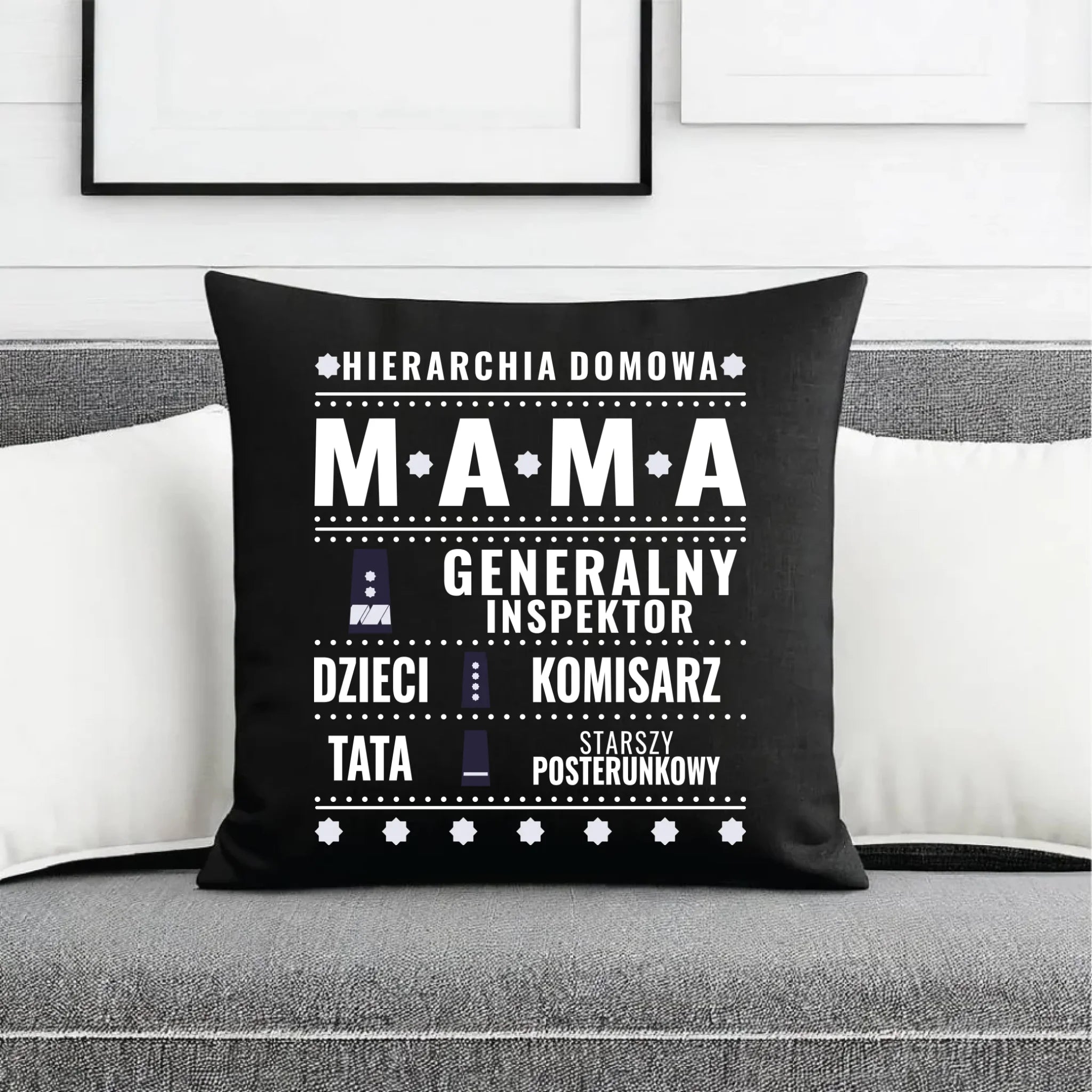 Poduszka dekoracyjna dla mamy - Generał Mama Policja - personalizowana DM41 - StoryCups.pl