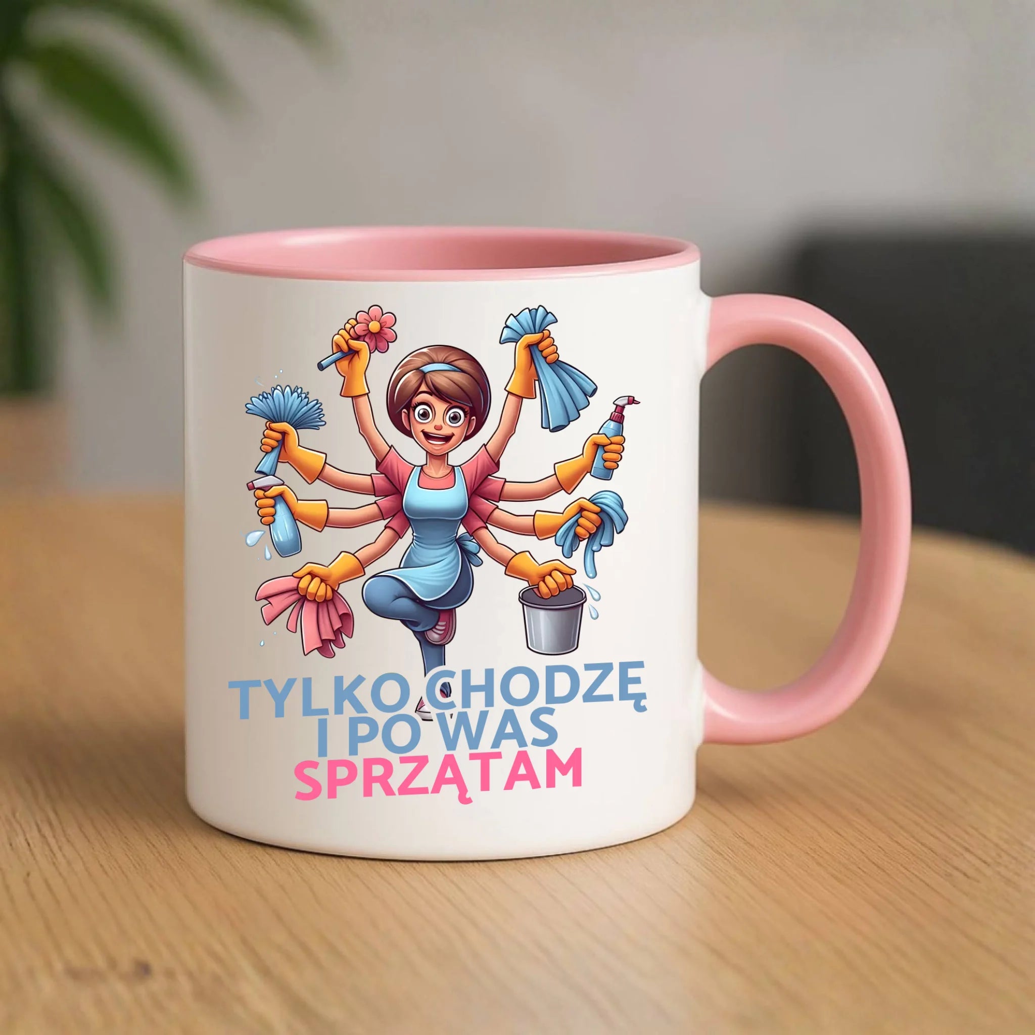 Kubek dla mamy - Tylko chodzę i po Was sprzątam DM42 - StoryCups.pl