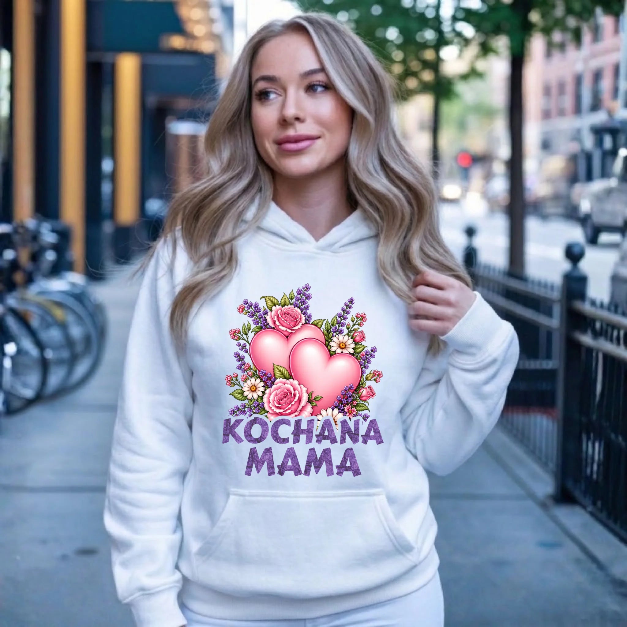 Bluza z kapturem dla mamy - Kochana Mama bukiet z sercem DM46 - StoryCups.pl