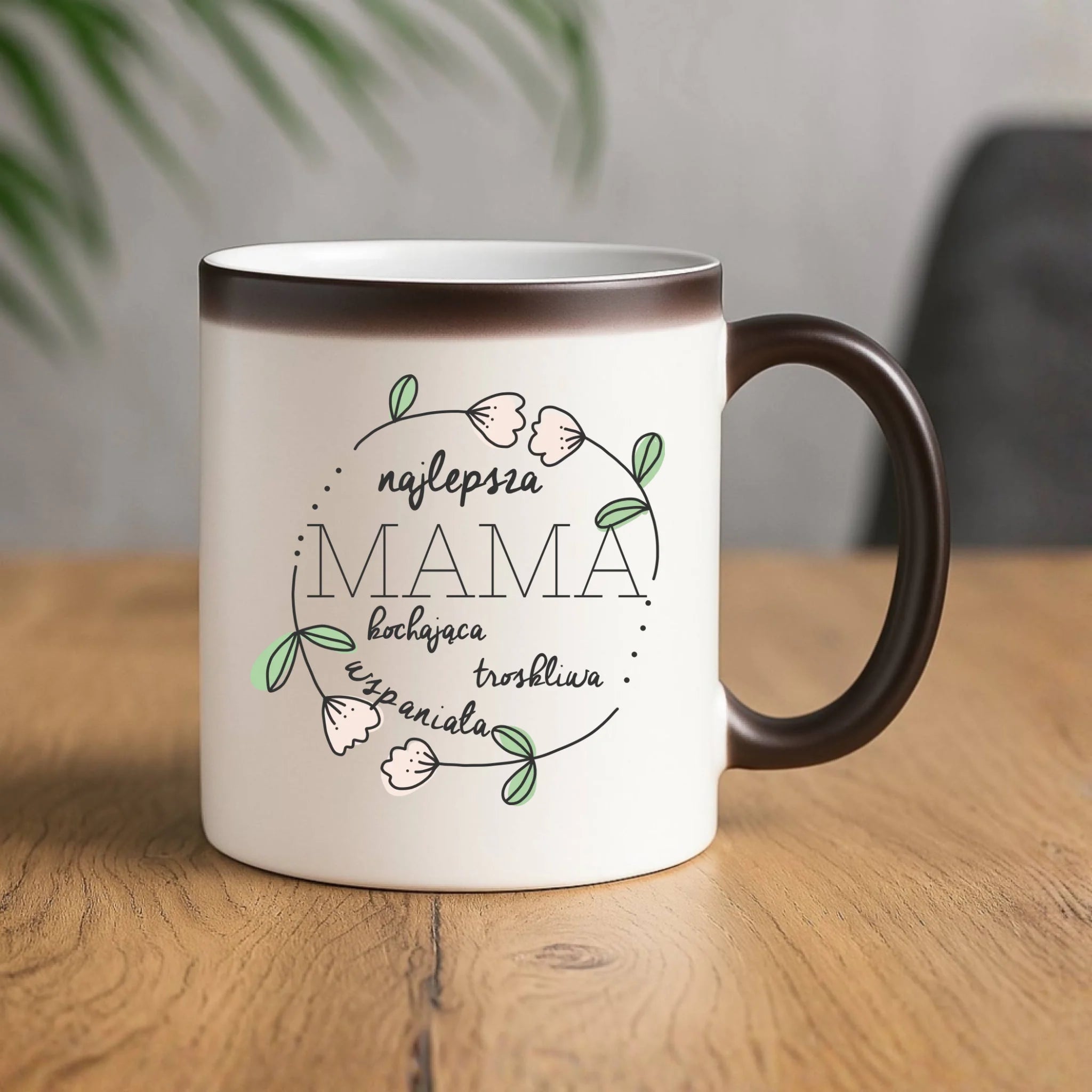 Kubek magiczny dla mamy - Mama kochająca i troskliwa DM51 - StoryCups.pl