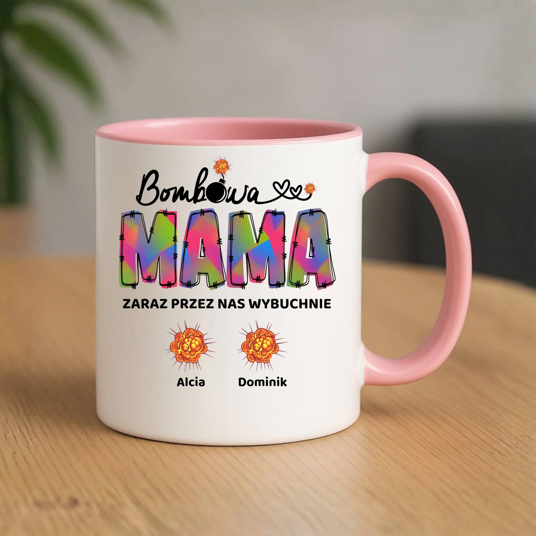 Kubek dla mamy z imionami dzieci - Bombowa mama - personalizowany DM53 - StoryCups.pl