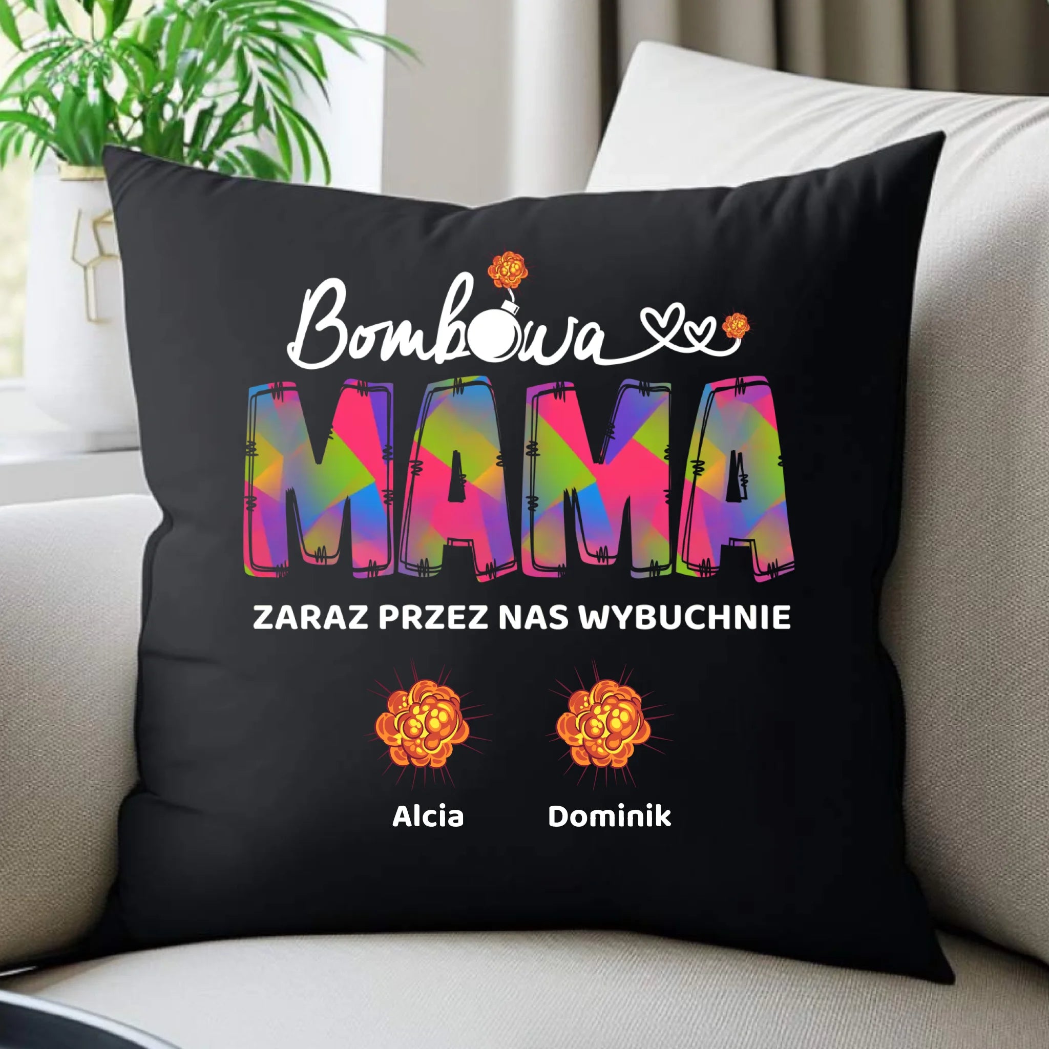 Poduszka dekoracyjna dla mamy z imionami dzieci - Bombowa mama - personalizowana DM53 - StoryCups.pl