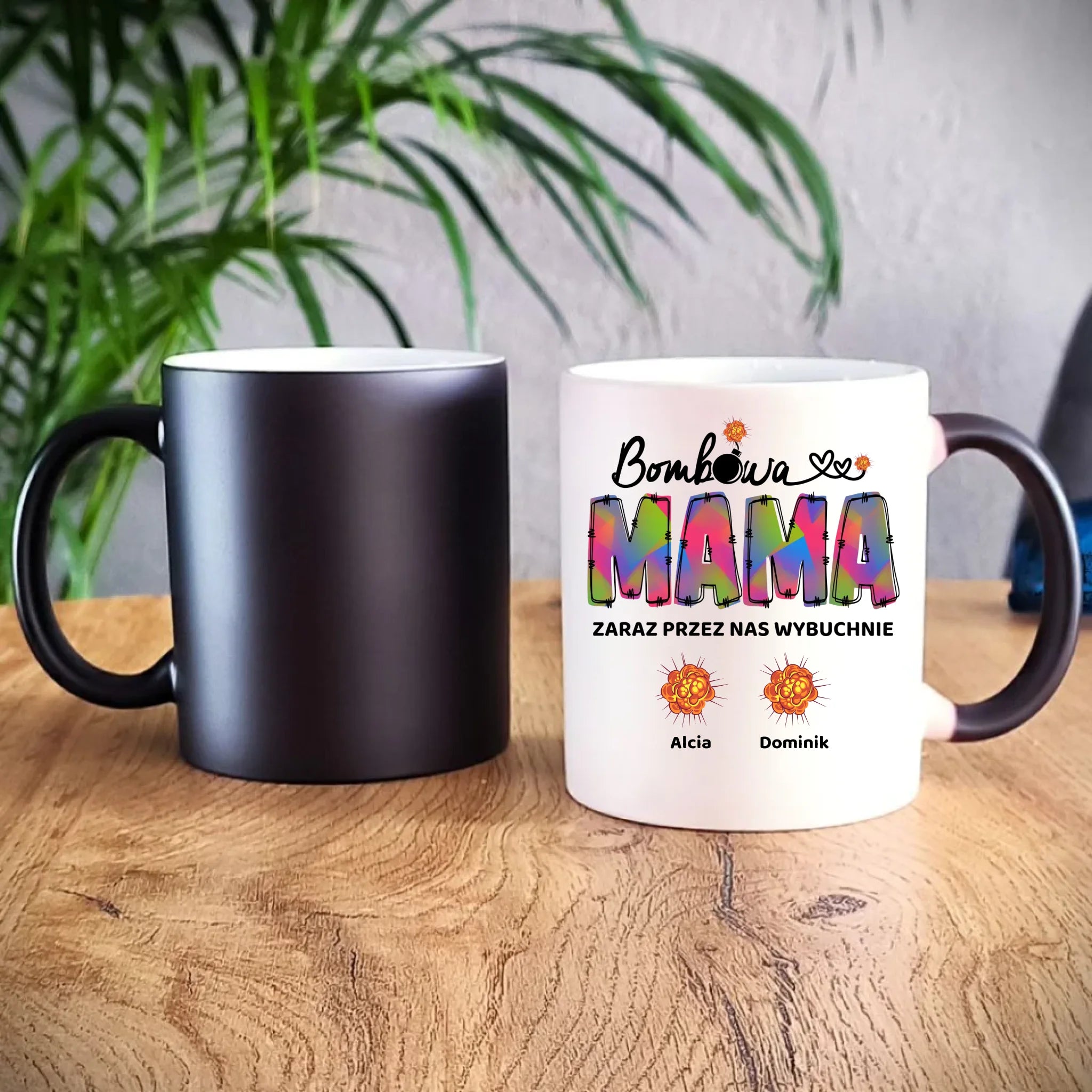 Kubek magiczny dla mamy z imionami dzieci - Bombowa mama - personalizowany DM53 - StoryCups.pl
