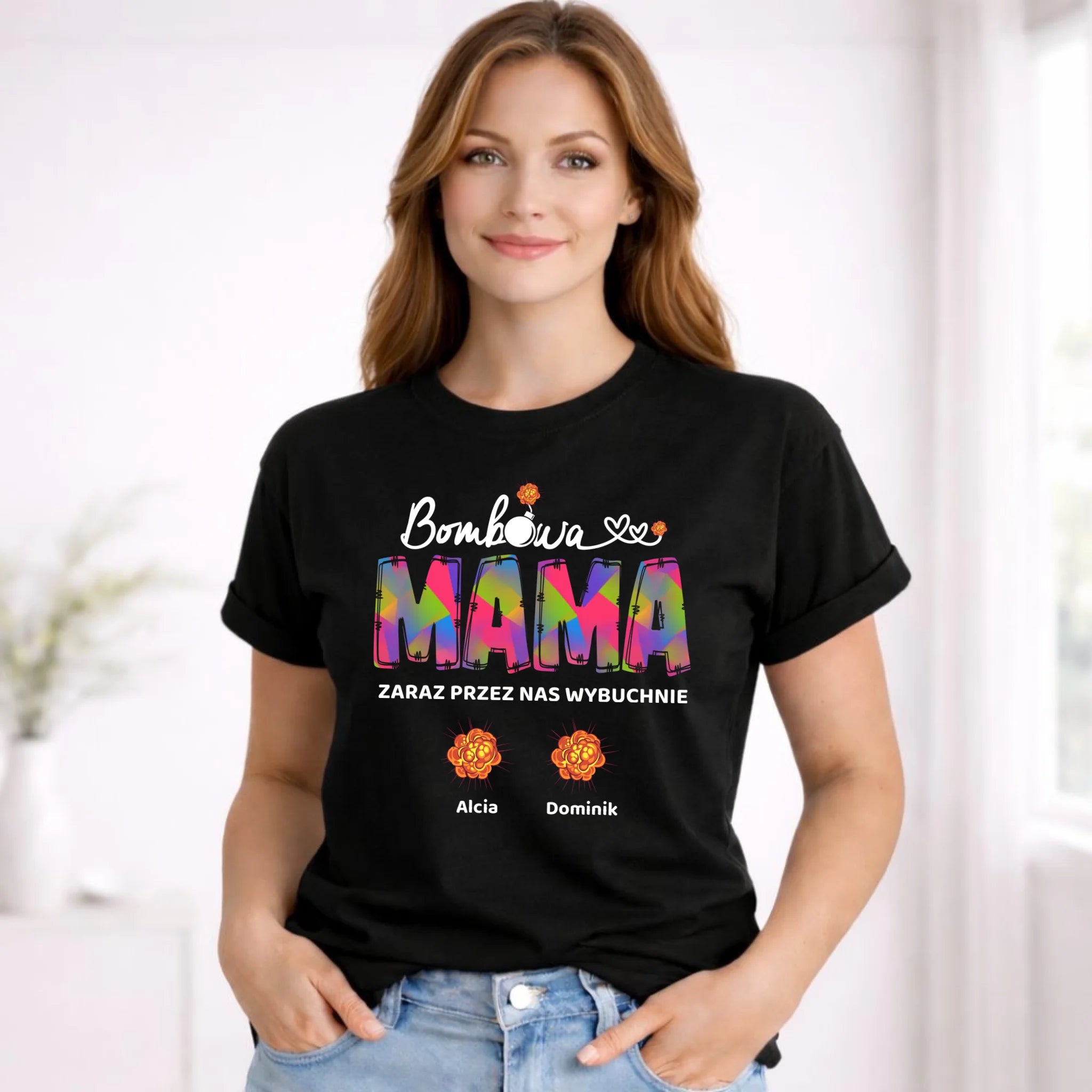 Koszulka dla mamy z imionami dzieci - Bombowa mama - personalizowana DM53 - StoryCups.pl