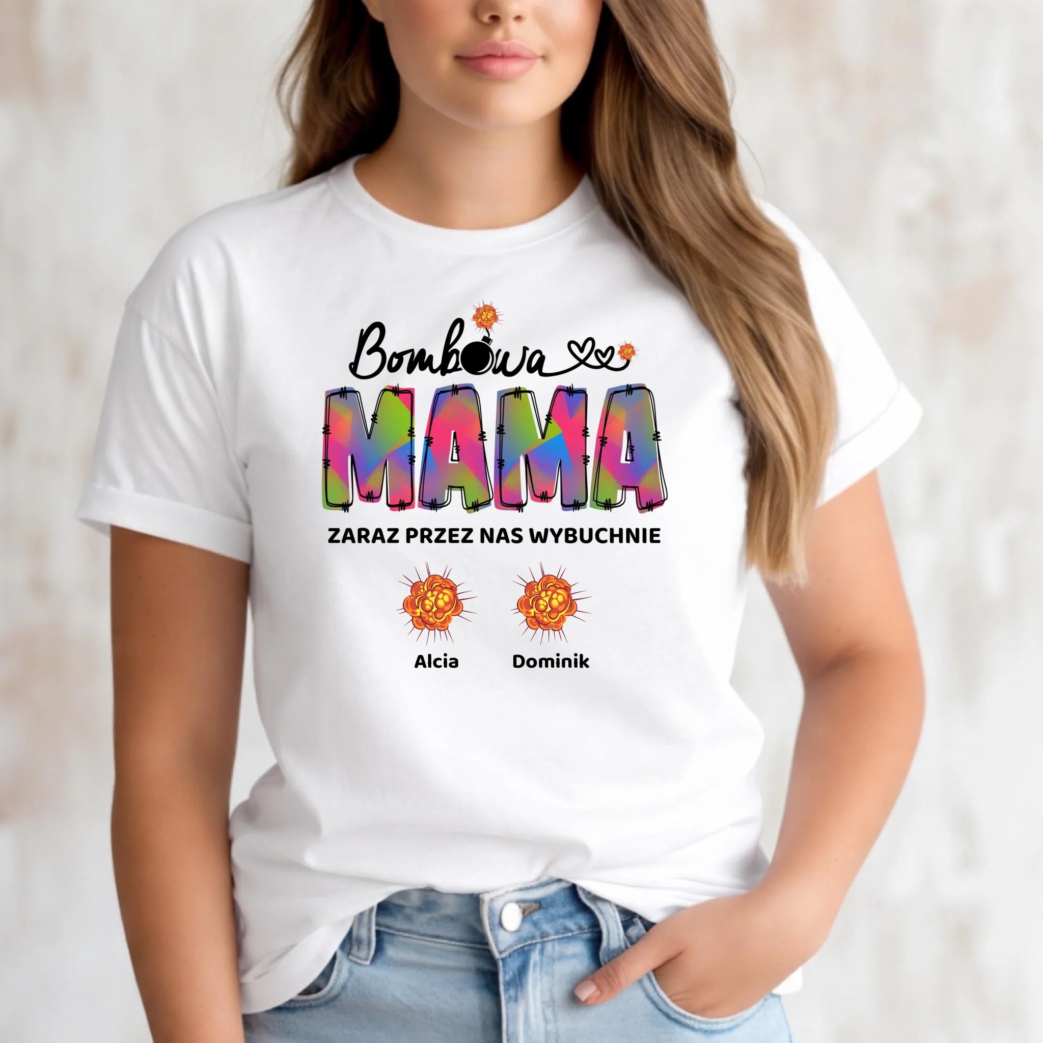 Koszulka dla mamy z imionami dzieci - Bombowa mama - personalizowana DM53 - StoryCups.pl
