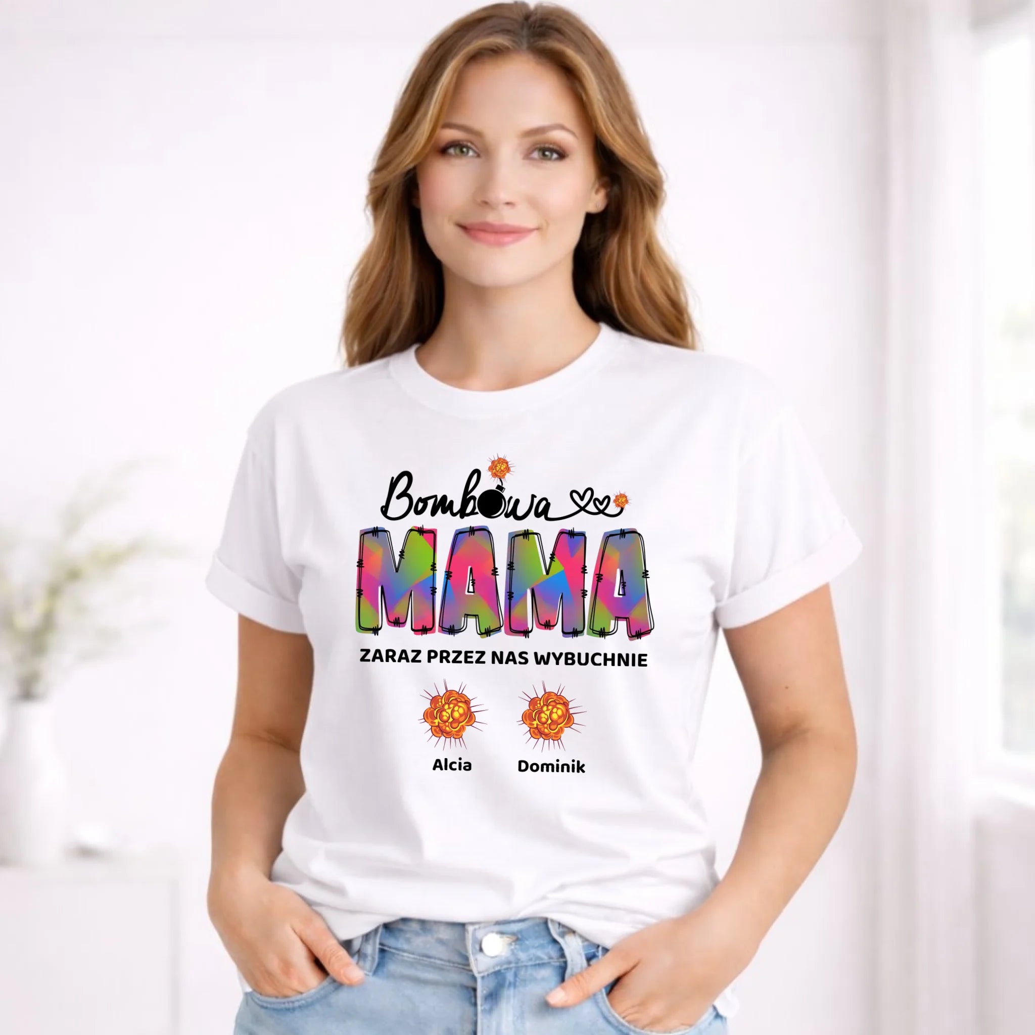 Koszulka dla mamy z imionami dzieci - Bombowa mama - personalizowana DM53 - StoryCups.pl