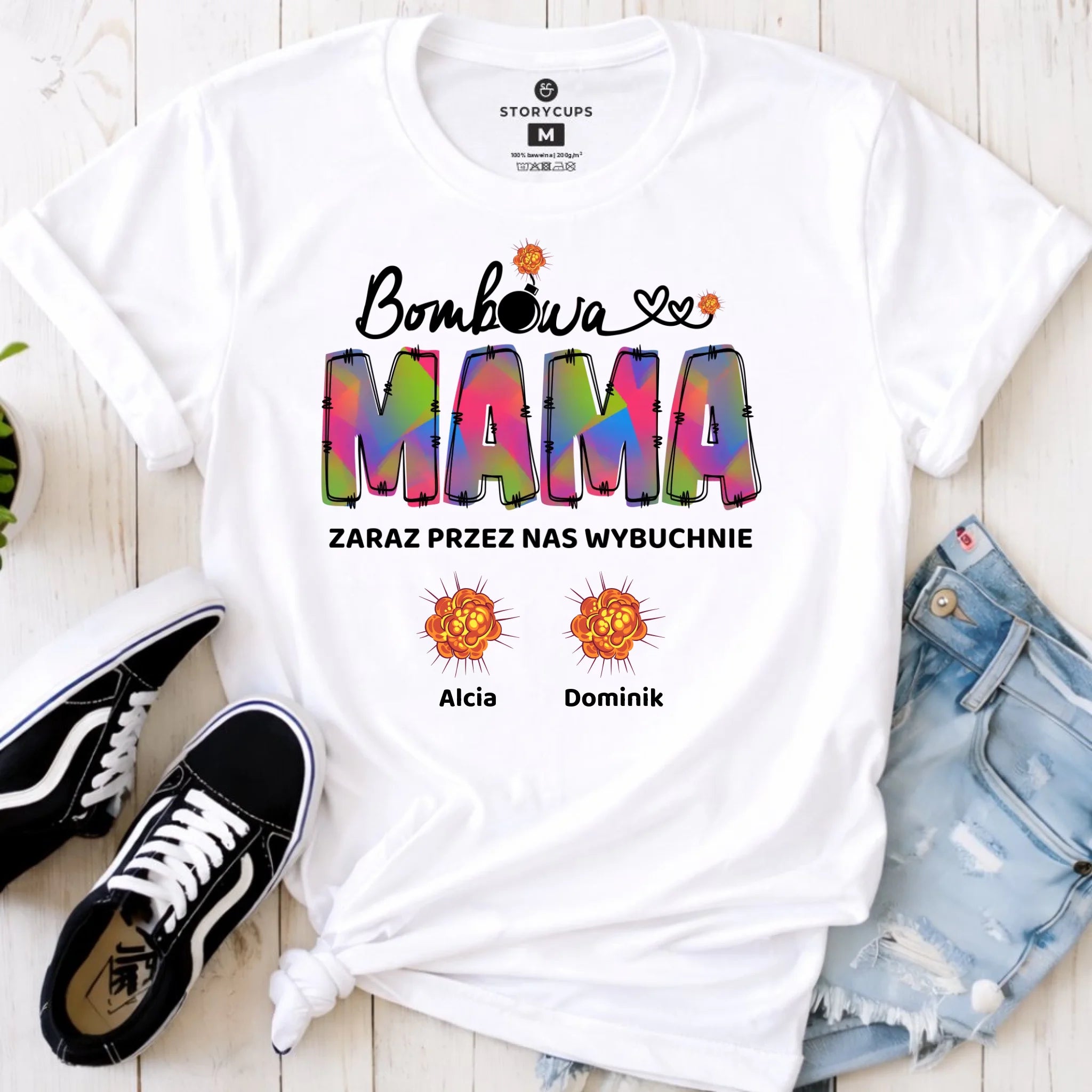 Koszulka dla mamy z imionami dzieci - Bombowa mama - personalizowana DM53 - StoryCups.pl