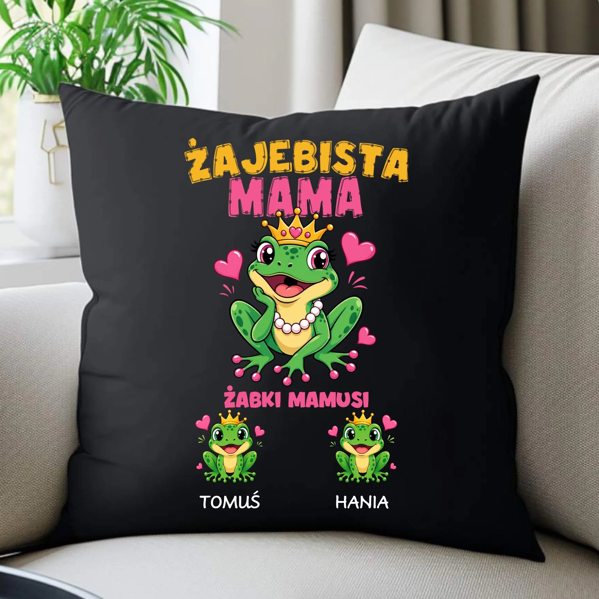 Poduszka dekoracyjna dla mamy z imionami dzieci - Żabki Mamusi - personalizowana DM54 - StoryCups.pl