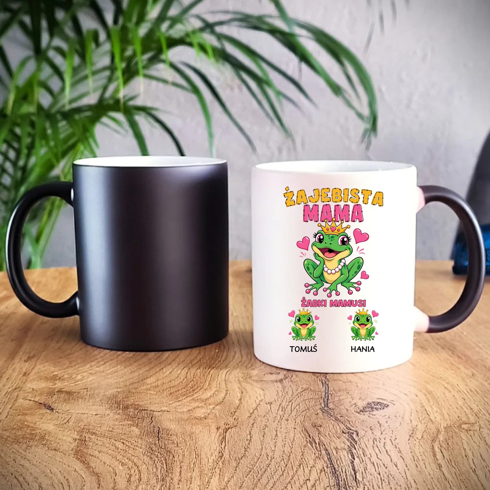 Kubek magiczny dla mamy z imionami dzieci - Żabki Mamusi - personalizowany DM54 - StoryCups.pl