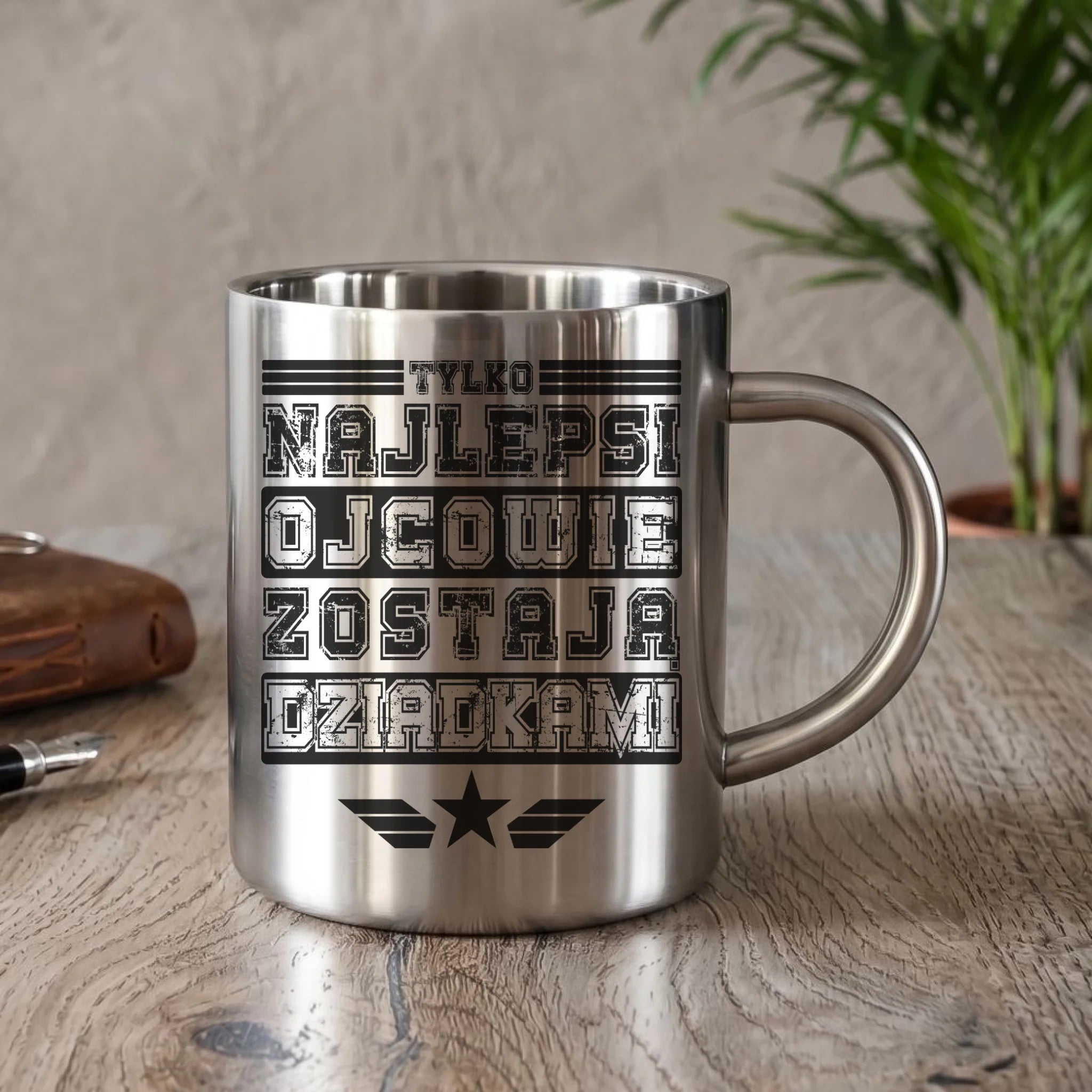 Kubek metalowy dla dziadka - Tylko najlepsi ojcowie zostają dziadkami D25 - StoryCups.pl
