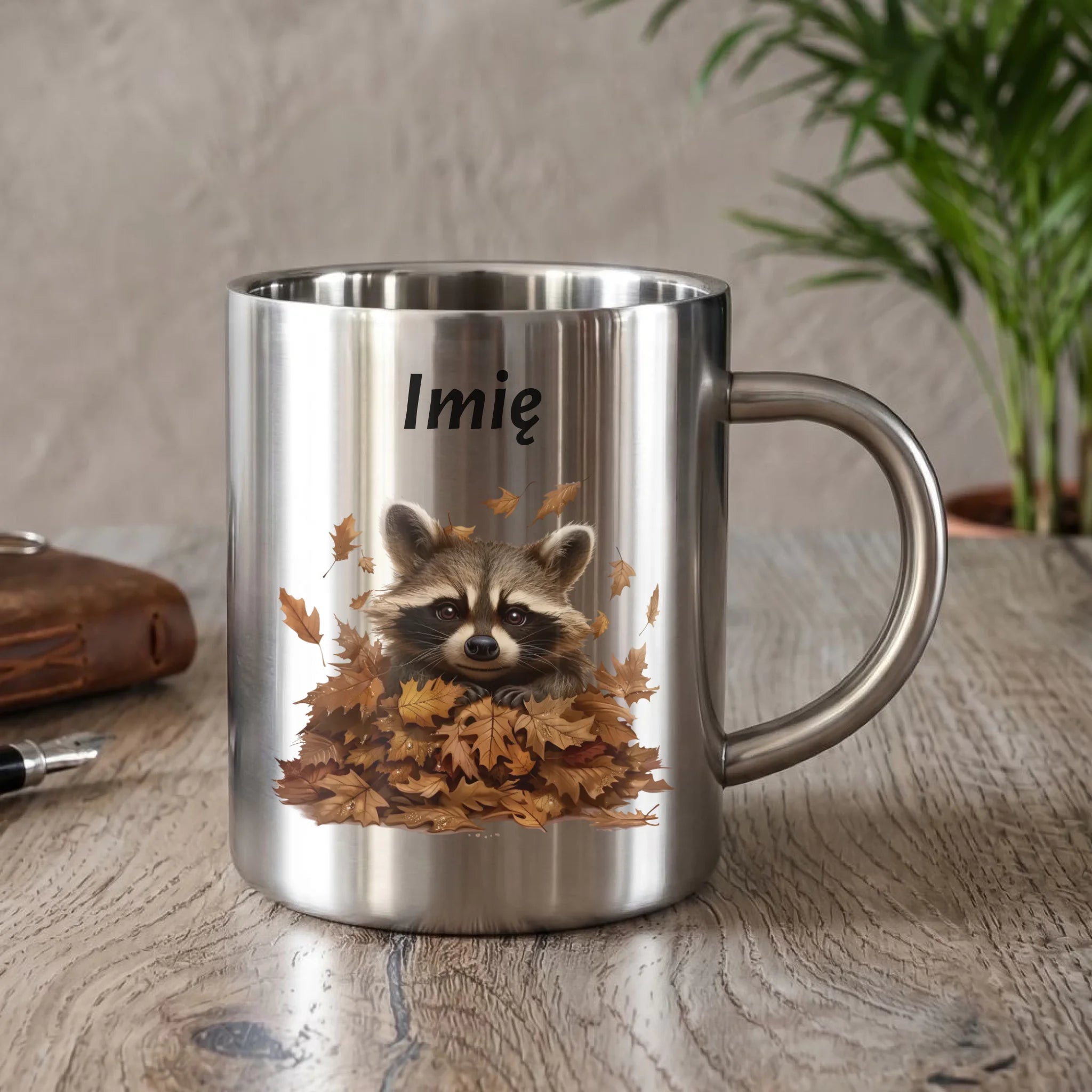 Kubek metalowy jesienny - Szop w liściach - personalizowany JS24 - StoryCups.pl