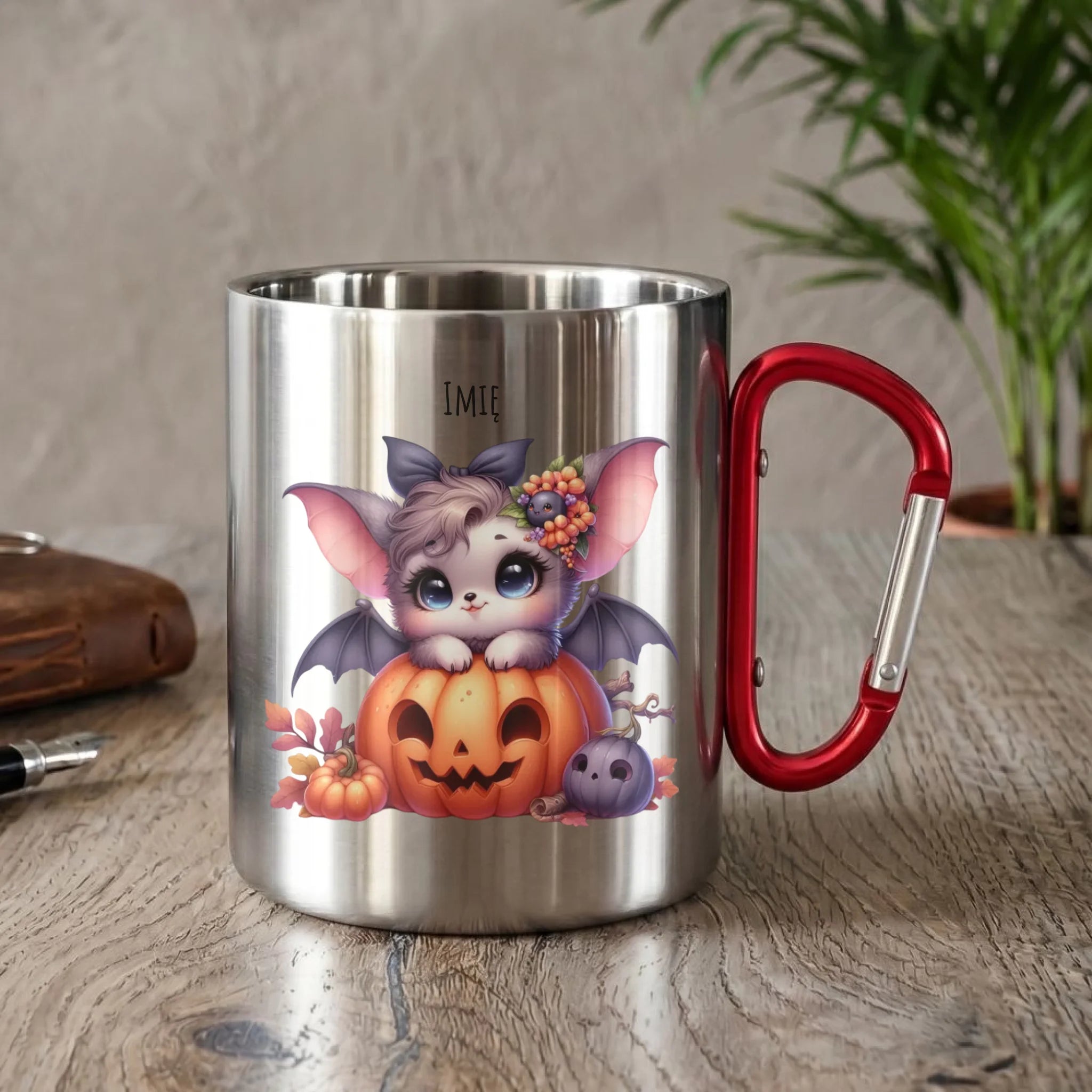 Kubek metalowy halloweenowy - Uroczy nietoperz z dynią - personalizowany HL08 - StoryCups.pl