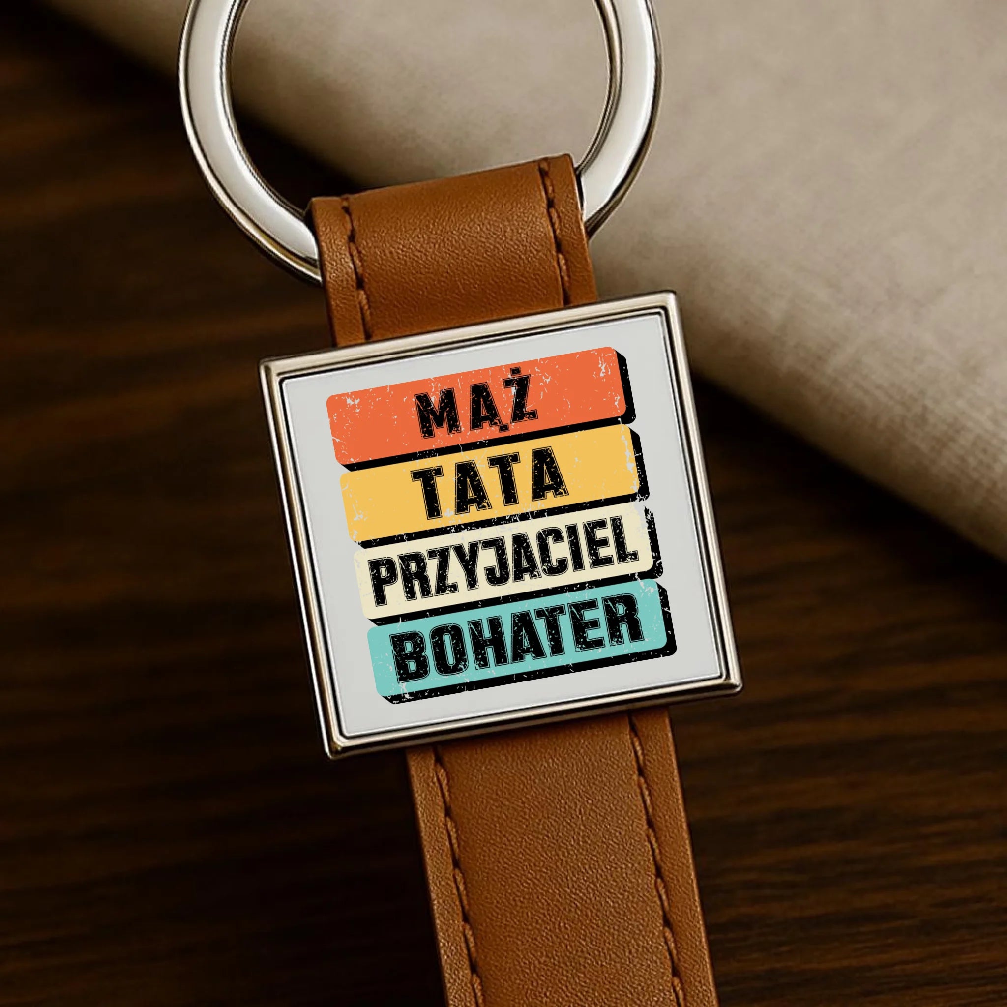 Brelok dla taty - Mąż Tata Przyjaciel Bohater DT05 - StoryCups.pl