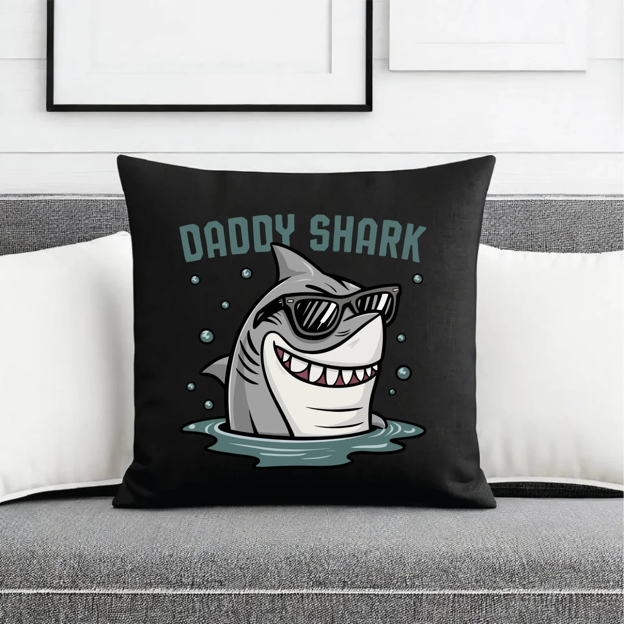 Poduszka dekoracyjna dla taty - Daddy shark DT15 - StoryCups.pl