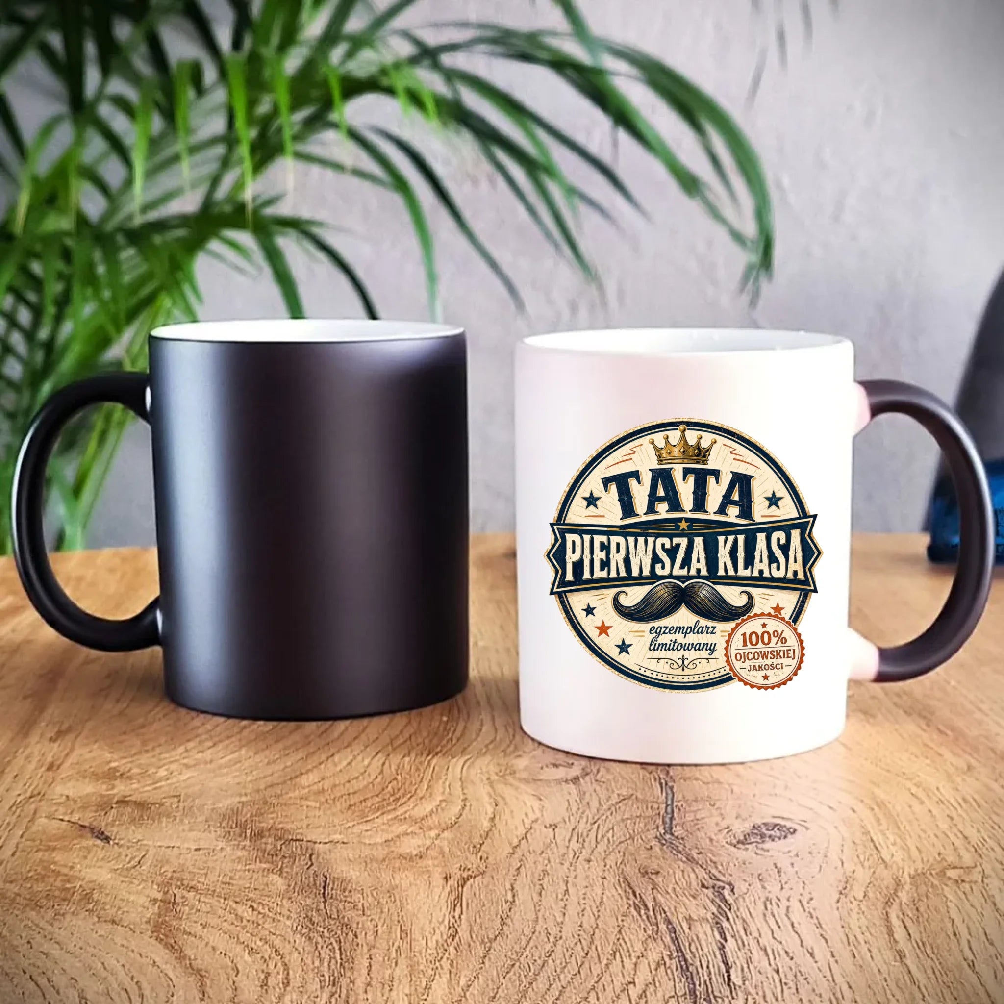 Kubek magiczny dla taty - Tata pierwsza klasa DT16 - StoryCups.pl