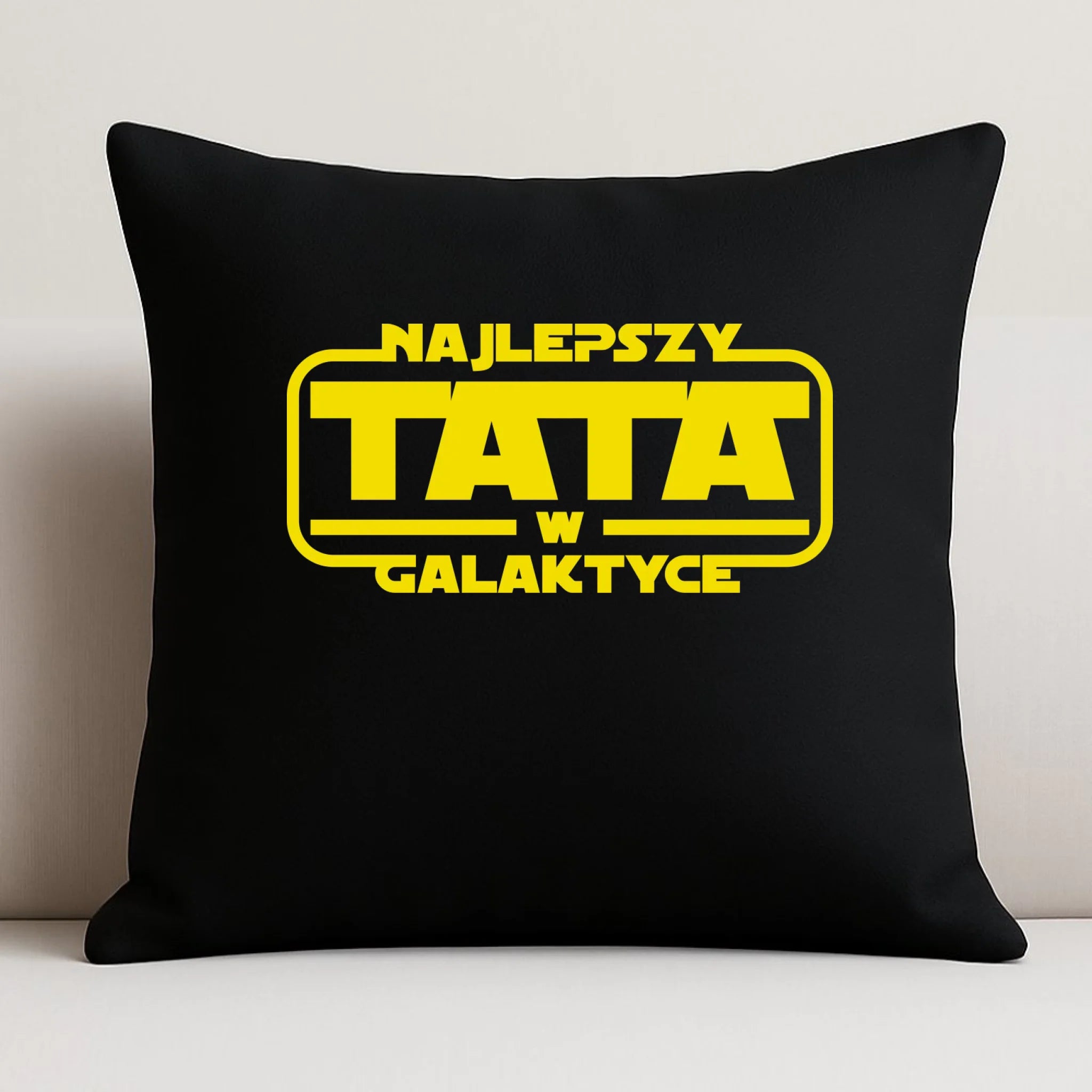 Poduszka dekoracyjna dla taty - Najlepszy Tata w galaktyce DT30 - StoryCups.pl