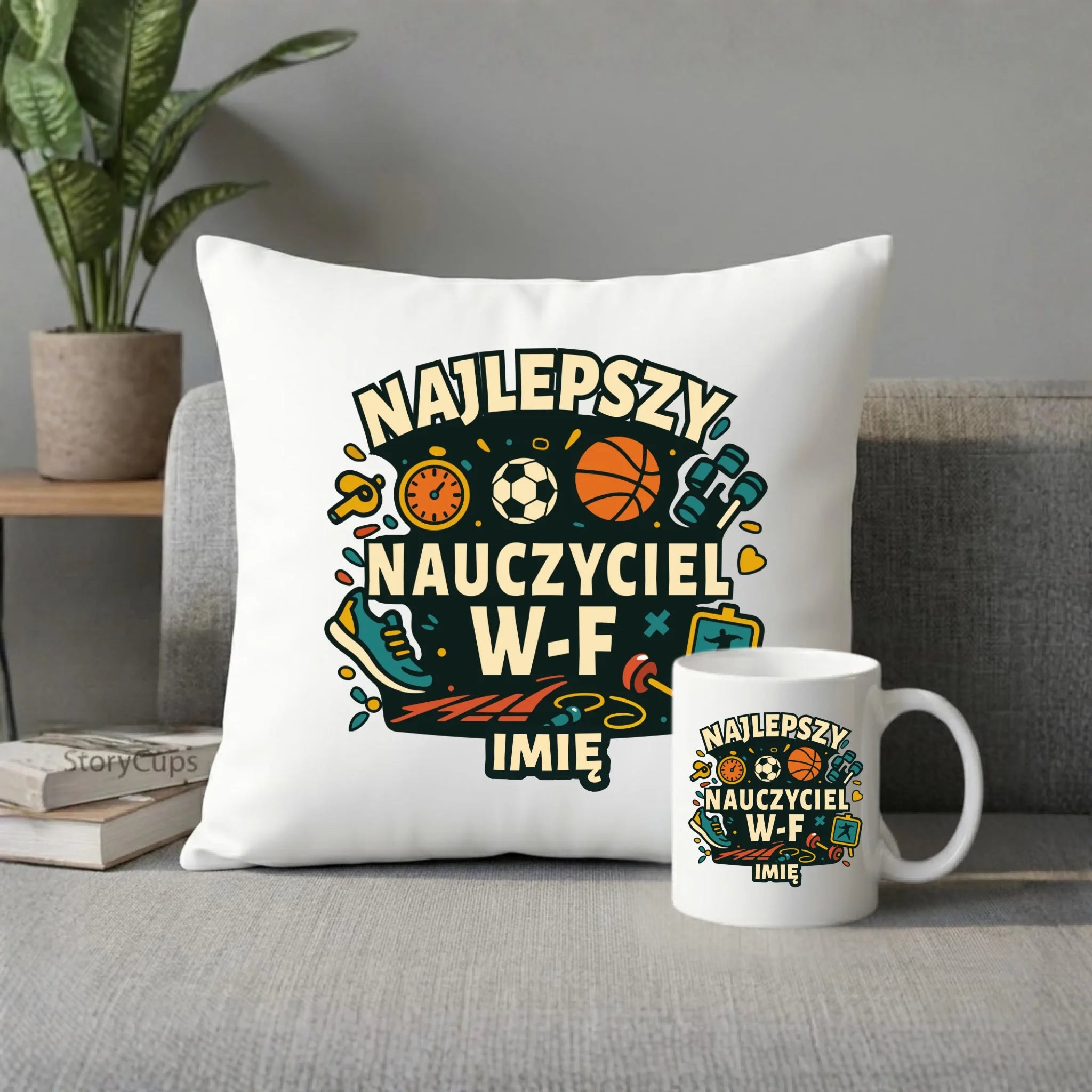 Zestaw poduszka i kubek dla nauczyciela wychowania fizycznego W-F - personalizowany N50 - StoryCups.pl
