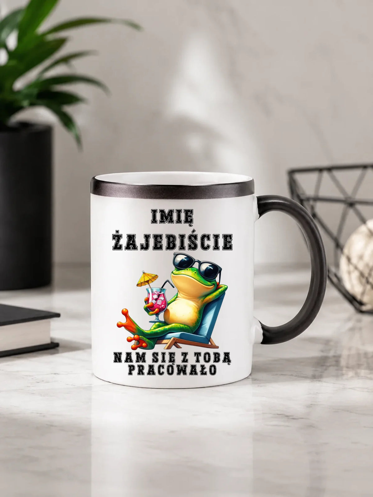 Kubek magiczny na odejście z pracy - Żajebiście nam się z Tobą pracowało - personalizowany OP09