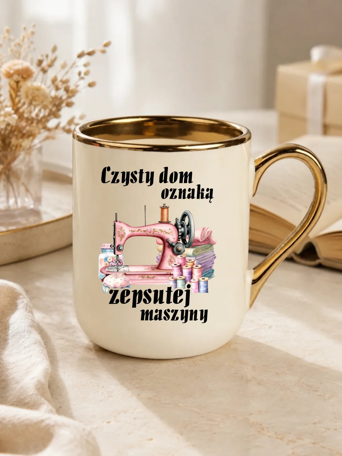 Kubek elegant szyciowy dla krawcowej - Czysty dom oznaką zepsutej maszyny HS15