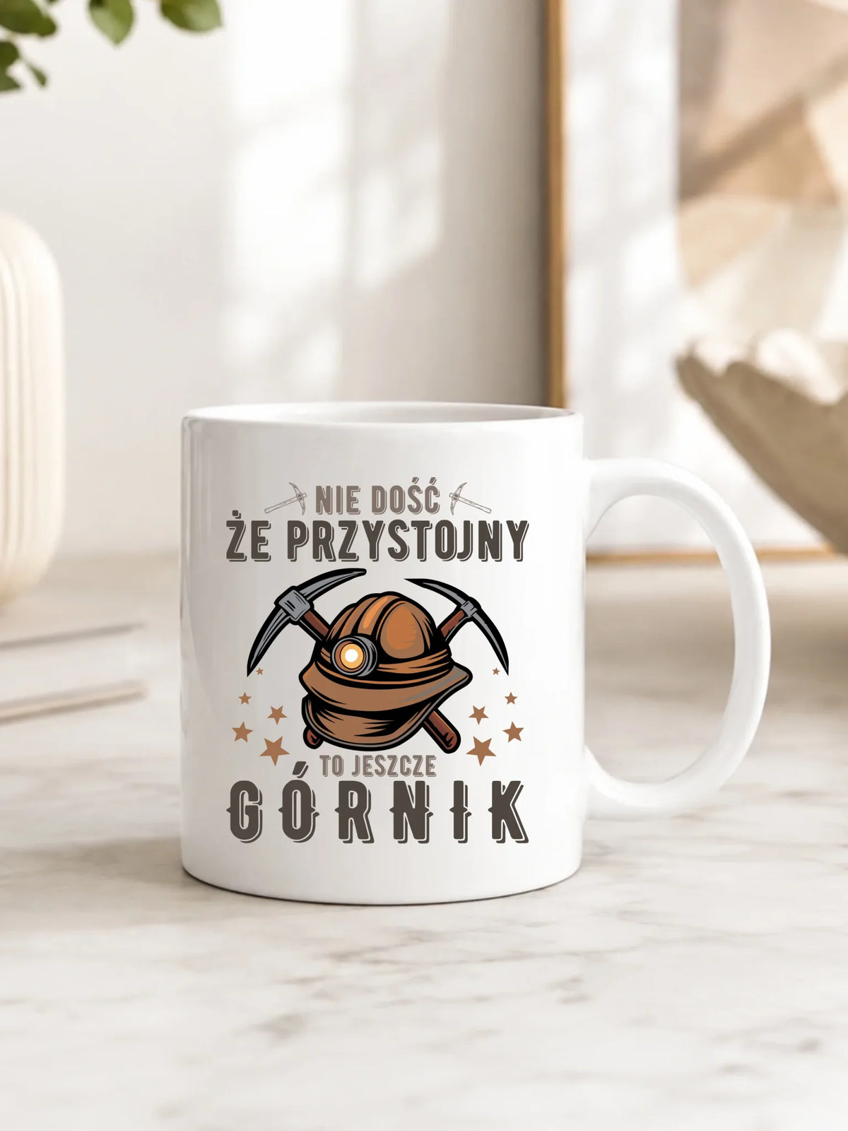 Kubek - prezent dla górnika - Nie dość, że przystojny to jeszcze górnik G16