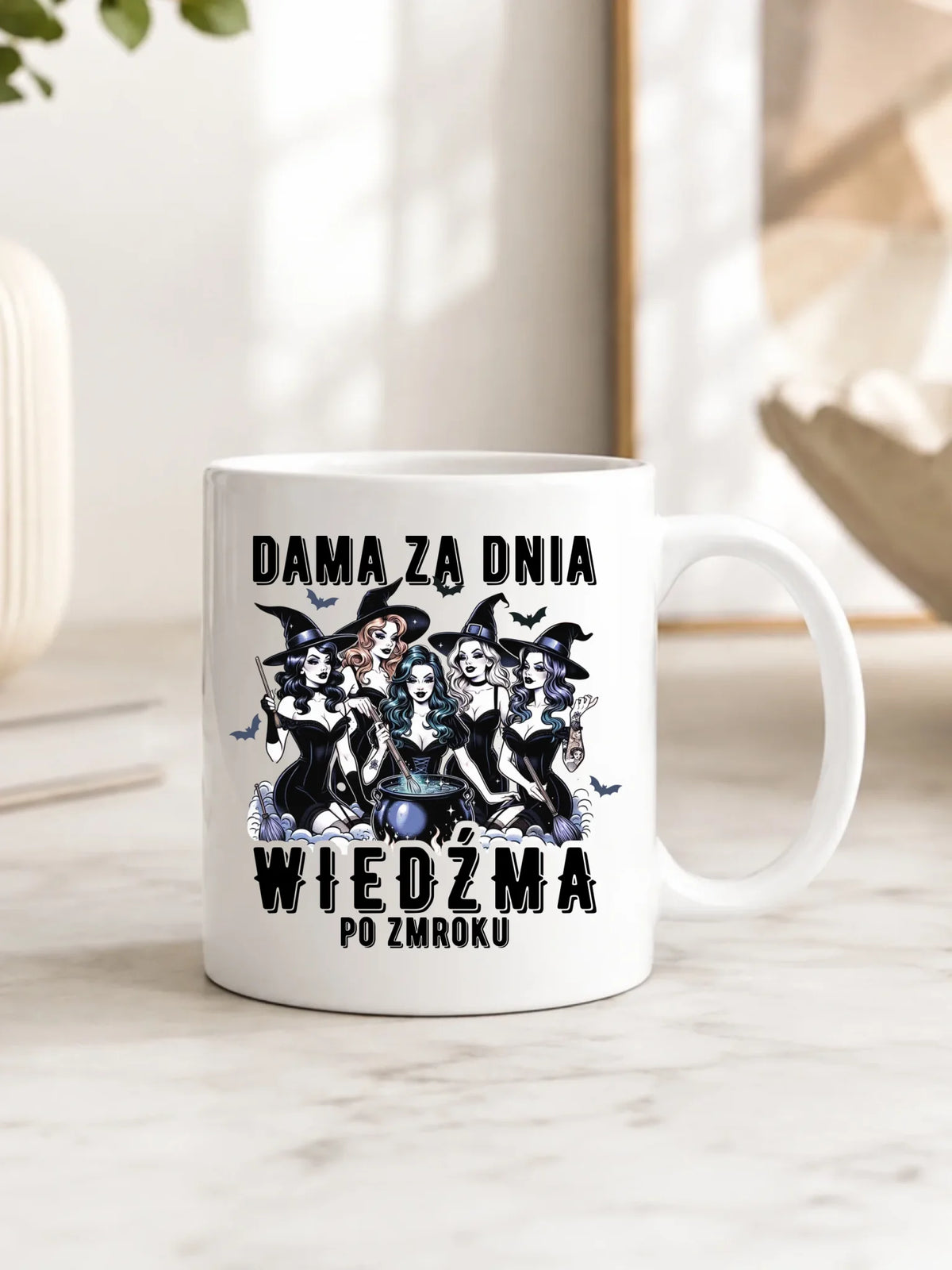 Kubek - Dama za dnia wiedźma po zmroku HL16