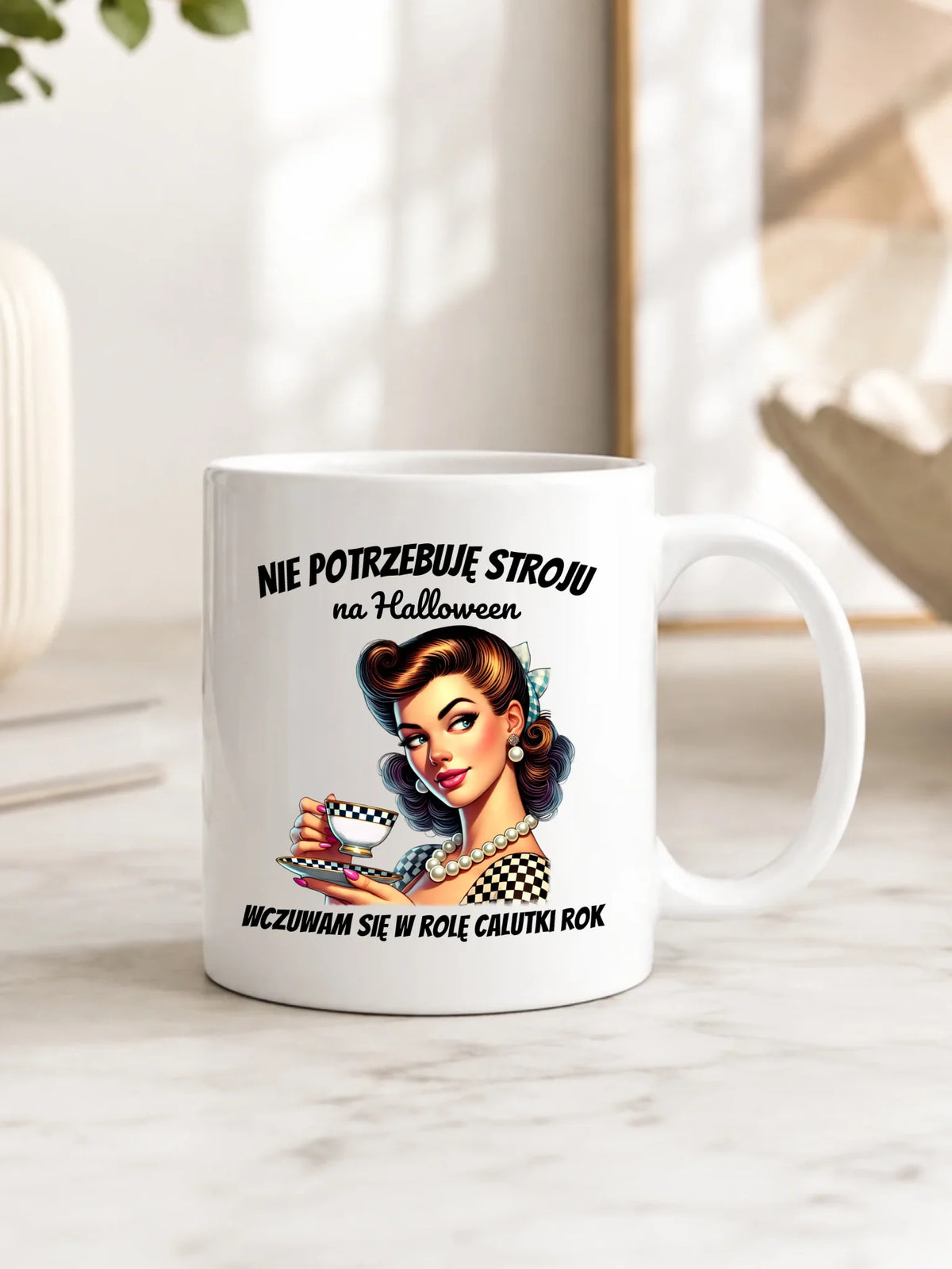 Kubek retro pin-up girl – Nie potrzebuję stroju na Halloween HL29