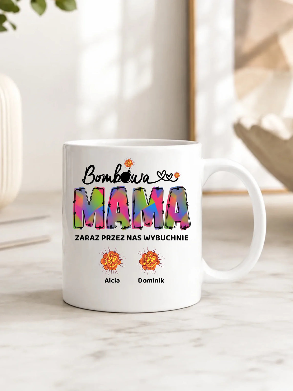 Kubek dla mamy z imionami dzieci - Bombowa mama - personalizowany DM53