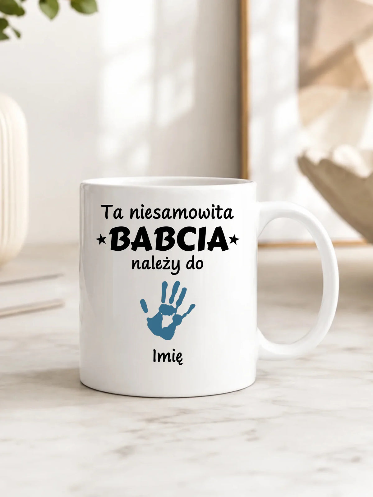 Kubek dla babci – Babcia należy do wnuków 1–6 imion – personalizowany B33