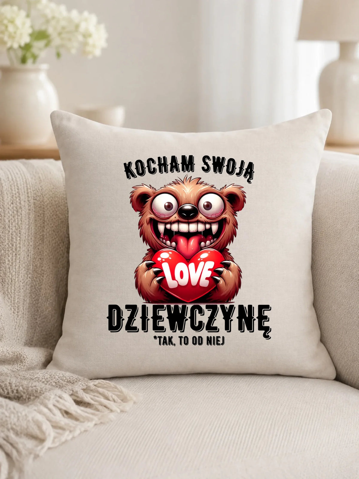Poduszka dla chłopaka - Kocham swoją dziewczynę W30
