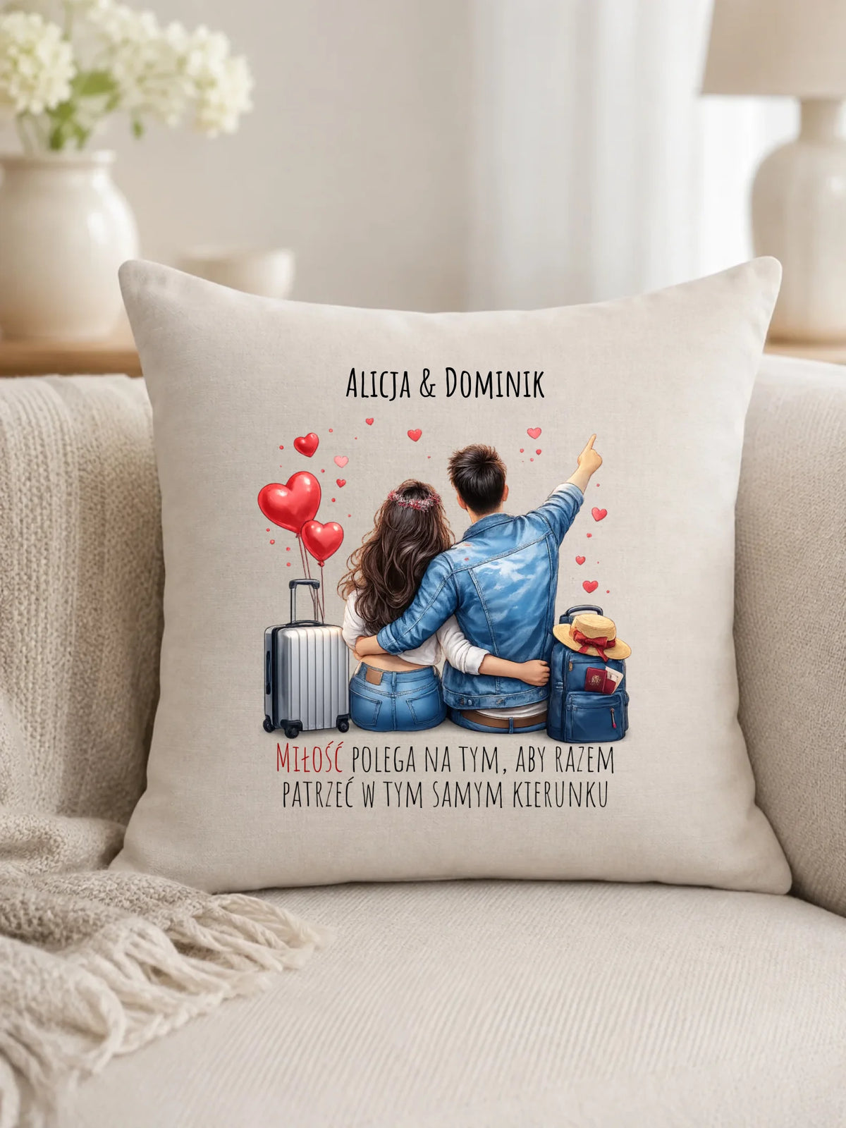 Poduszka dla par - Para w podróży miłość - personalizowana W12