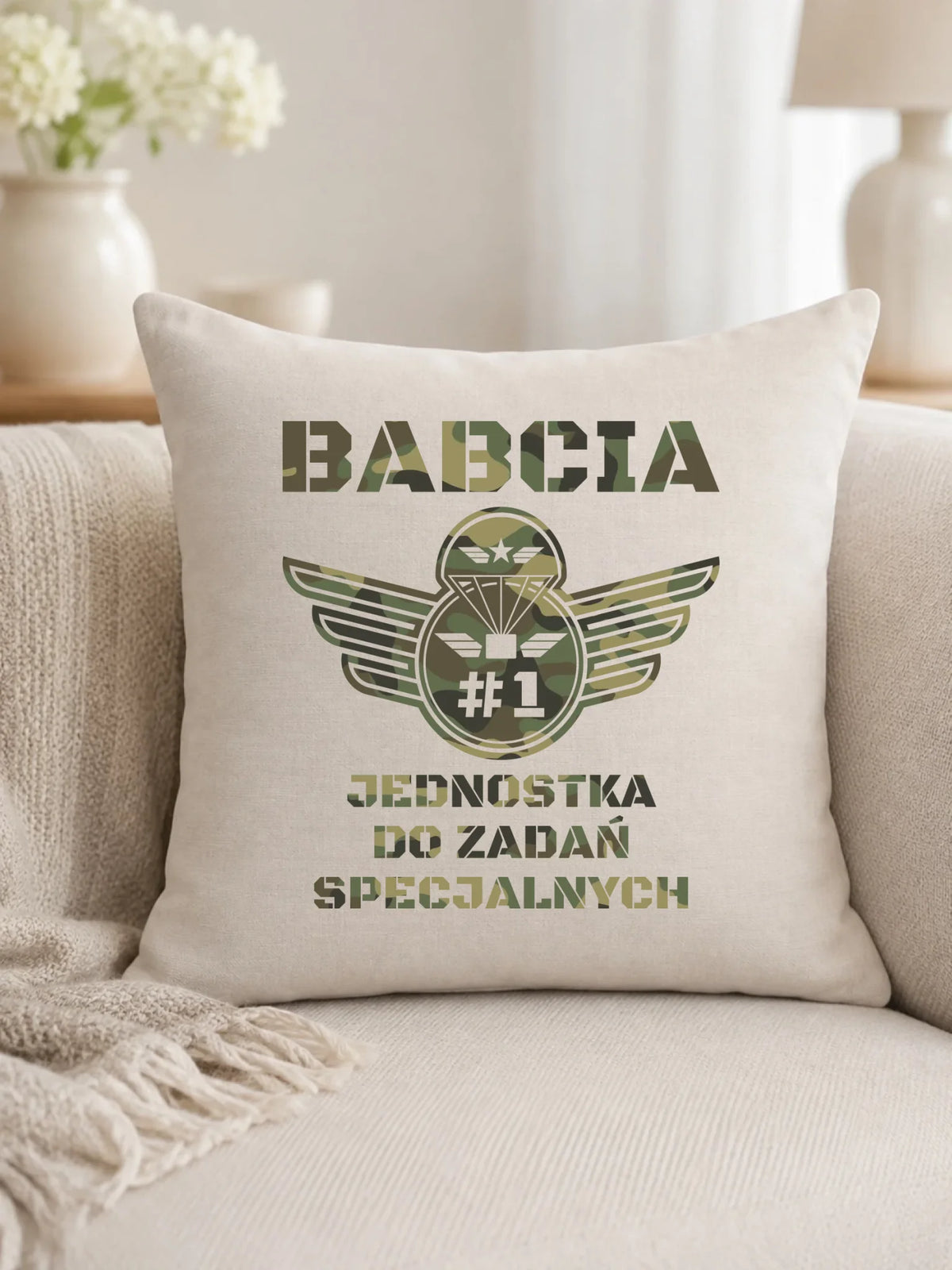 Poduszka dla babci - Babcia jednostka do zadań specjalnych B31
