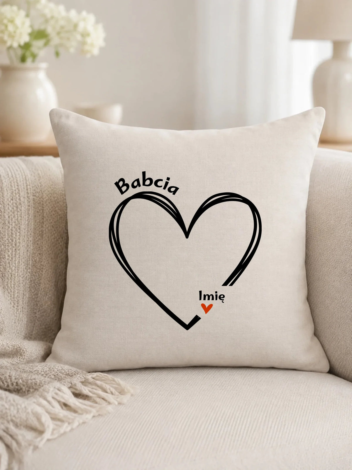 Poduszka dla babci - Serce z imionami wnuków 1-7 - personalizowana B26