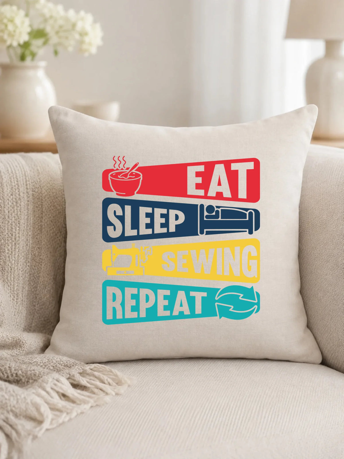 Poduszka szyciowa dla krawcowej - Eat sleep sewing repeat HS21