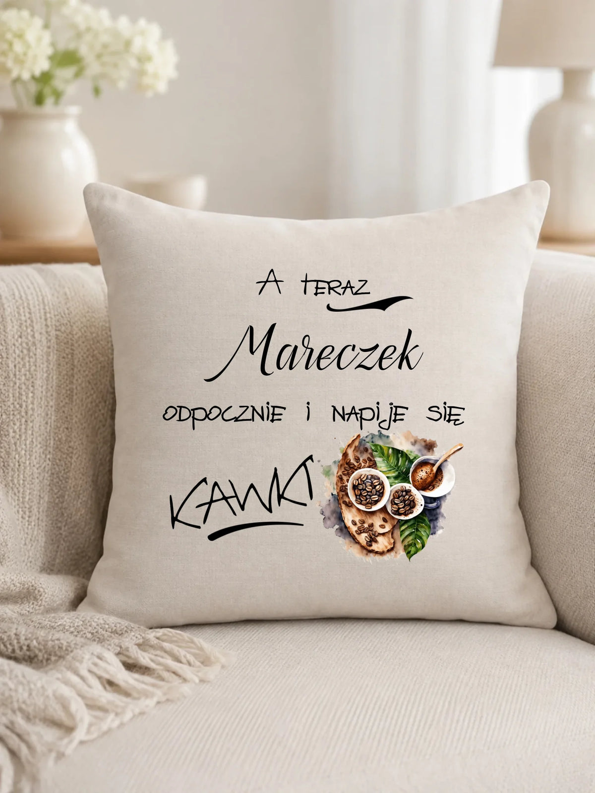 Poduszka - Odpocznie i napije się kawki prezent dla kawosza - personalizowana DCH04