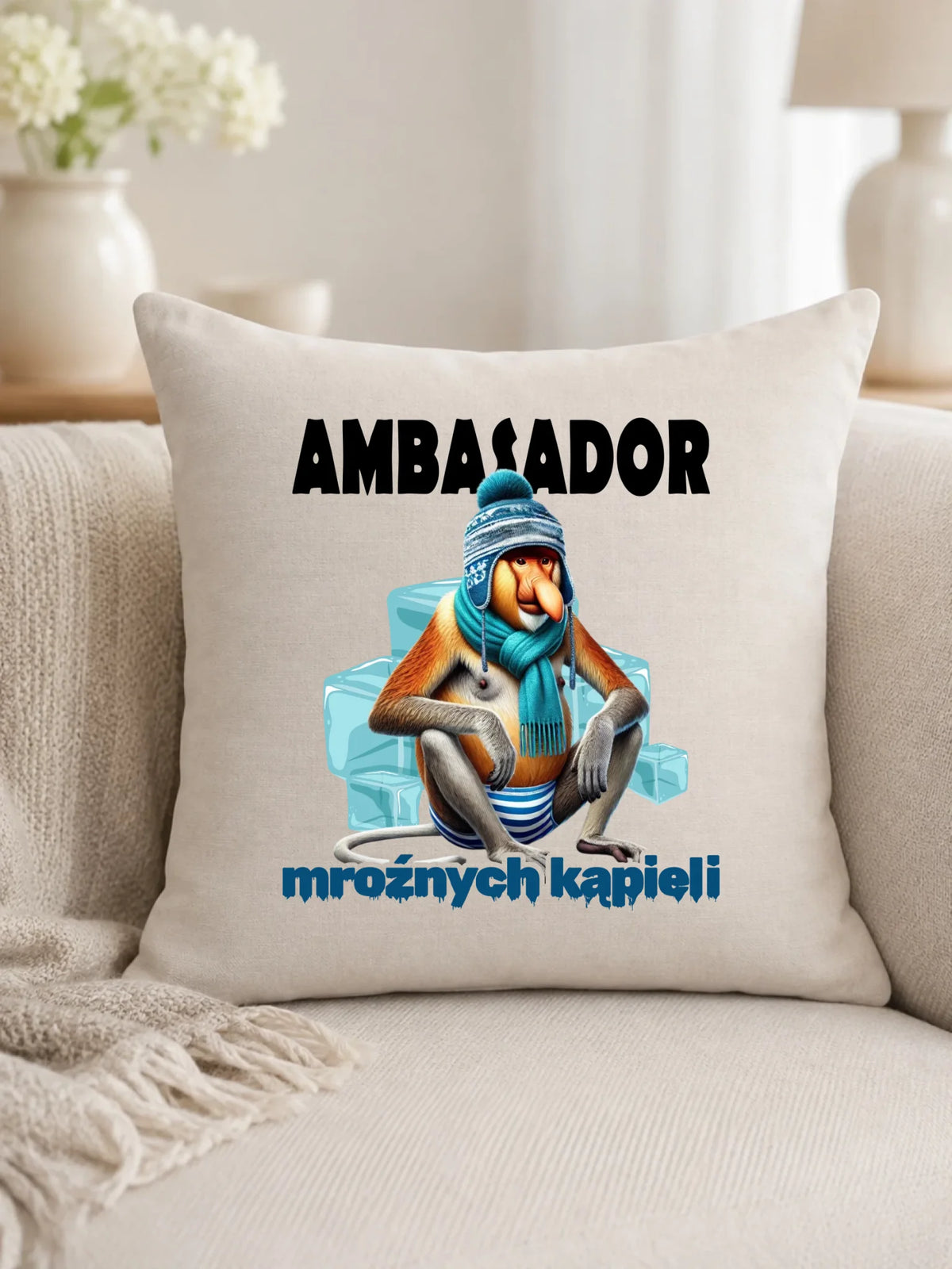 Poduszka - prezent dla morsa - Janusz Nosacz Mors - Ambasador mroźnych kąpieli HM03