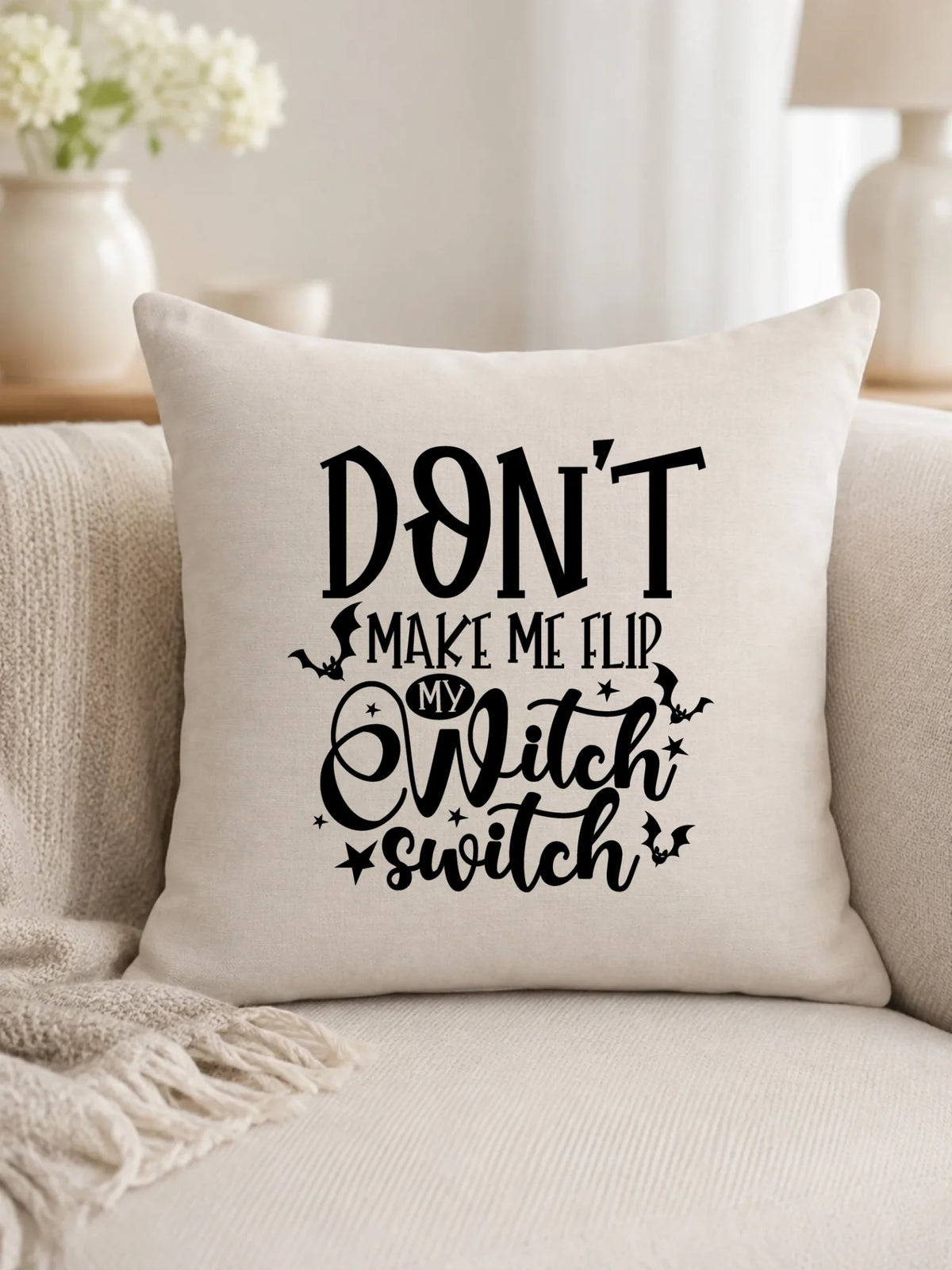 Poduszka na Halloween - Don't make me flip my witch switch - śmieszna HL11
