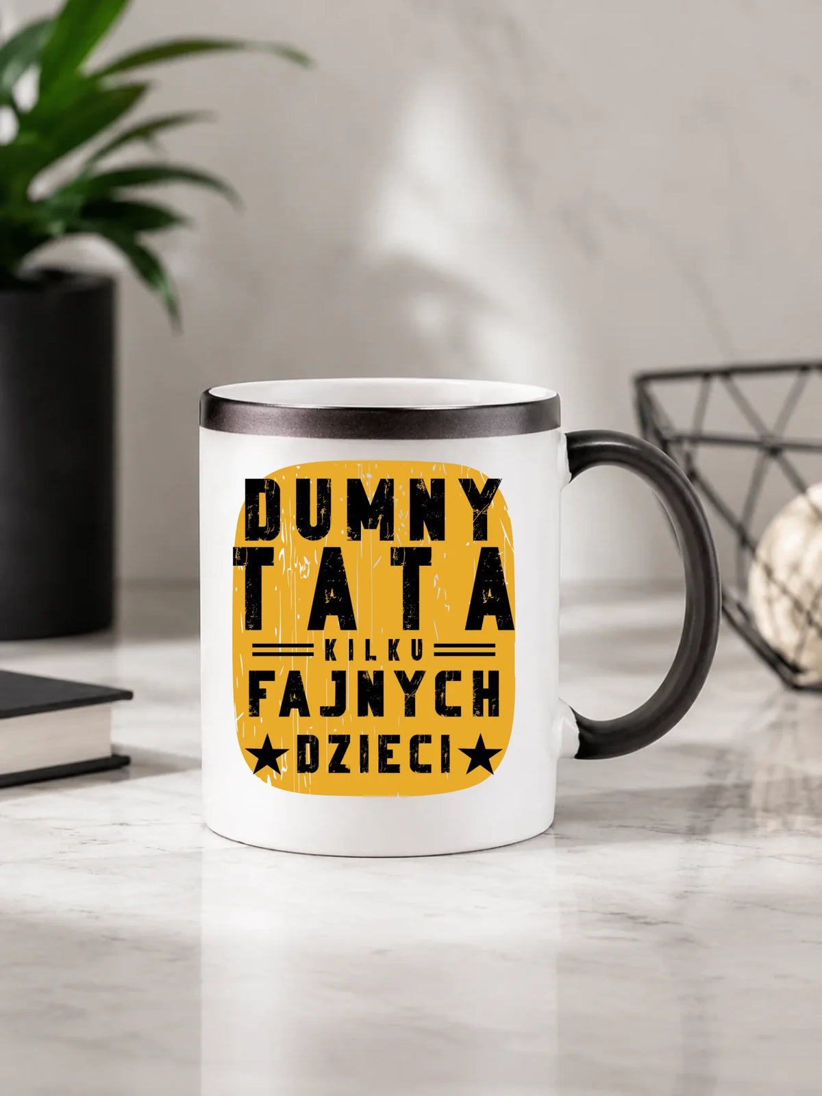 Dumny tata kilku fajnych dzieci | Kubek magiczny dla taty DT60