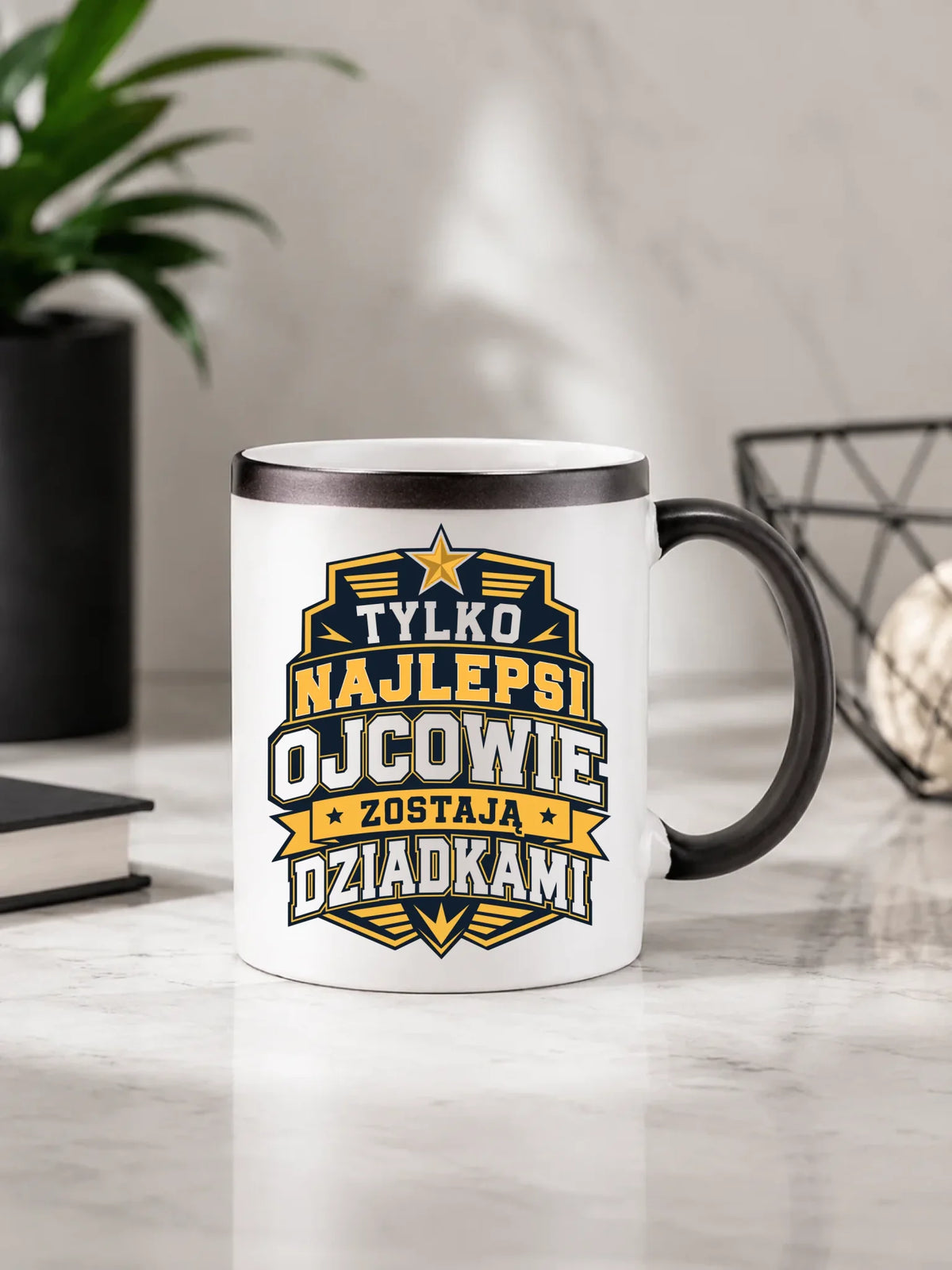Kubek magiczny dla taty przyszłego dziadka - Tylko najlepsi ojcowie zostają dziadkami DT39