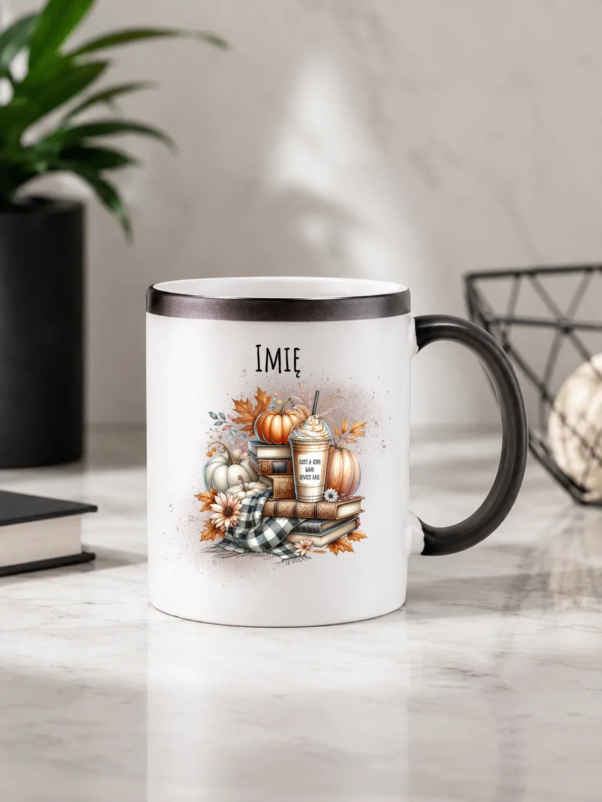 Kubek magiczny jesienny - Książkara - personalizowany JS14