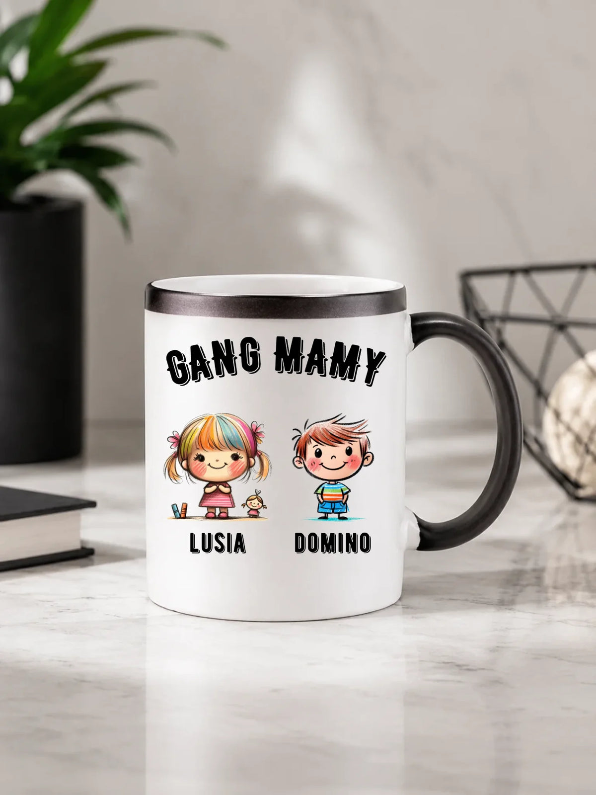 Kubek magiczny dla mamy z imionami dzieci - Gang mamy - personalizowany DM09