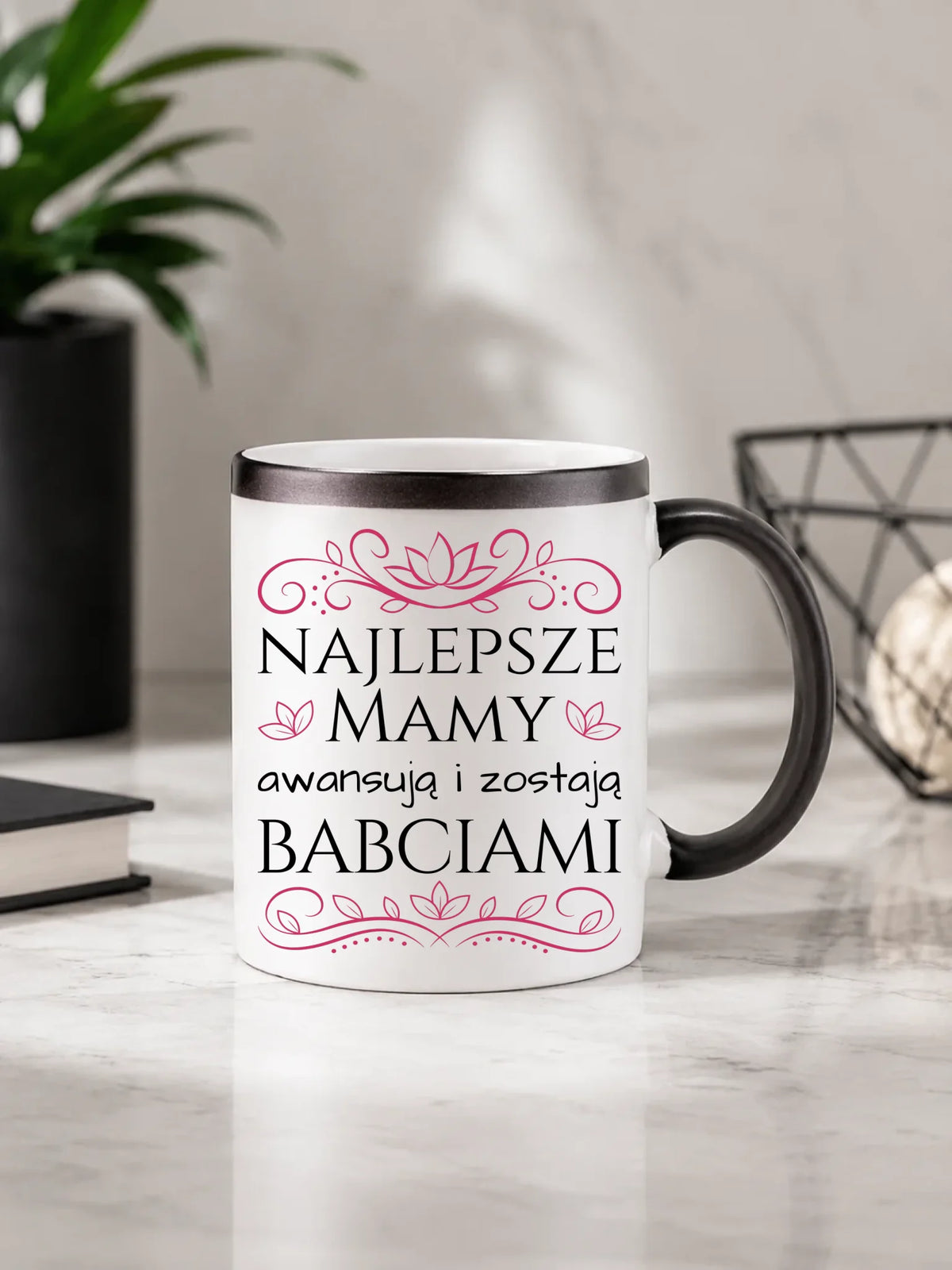Kubek magiczny dla mamy - przyszłej babci - Najlepsze mamy awansują i zostają babciami DM26