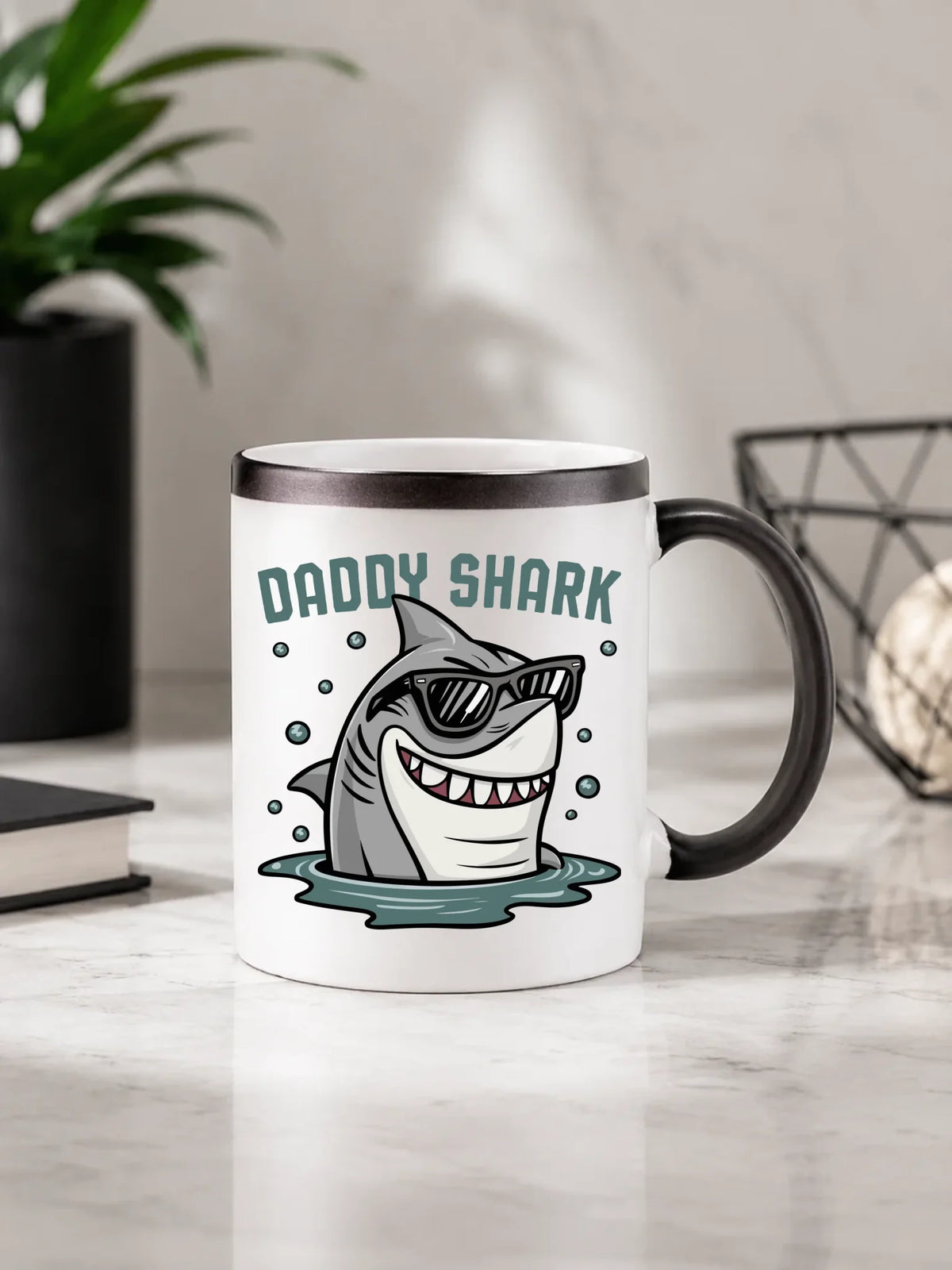 Kubek magiczny dla taty - Daddy shark DT15