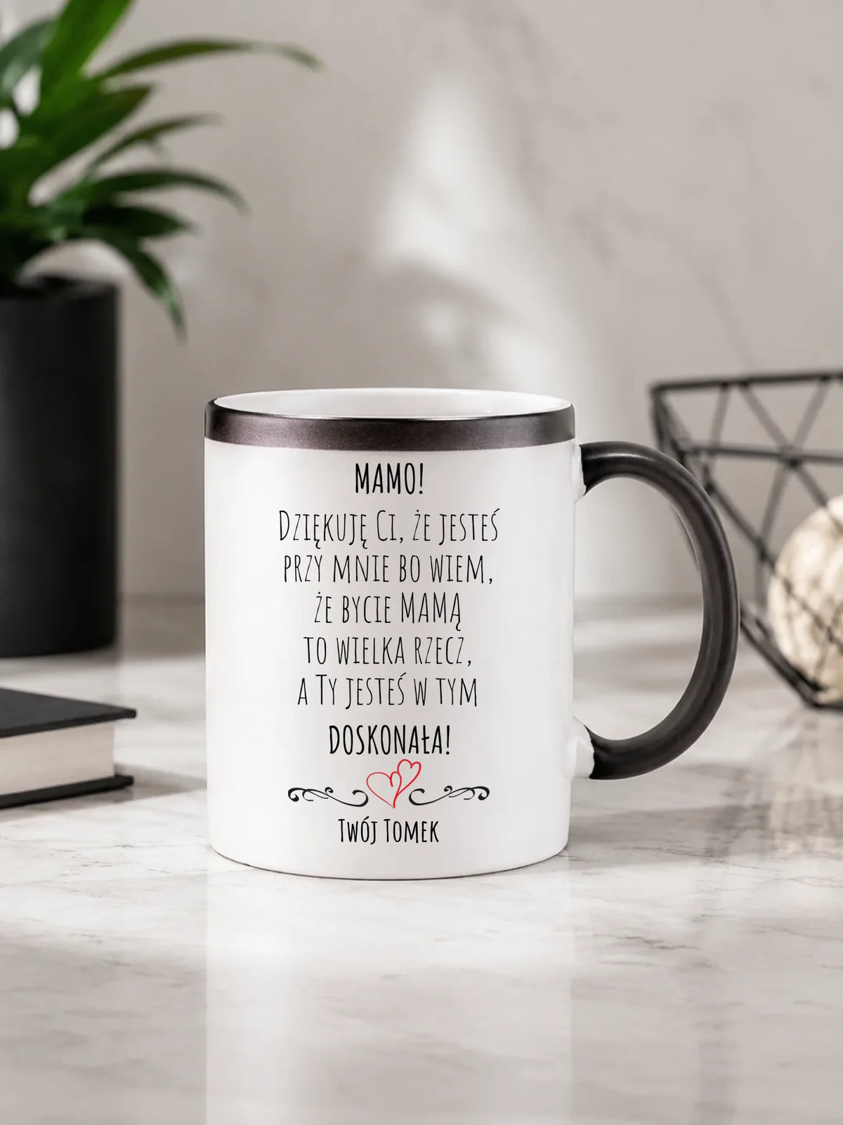 Kubek magiczny dla mamy z podziękowaniem - Mamo jesteś doskonała - personalizowany DM10