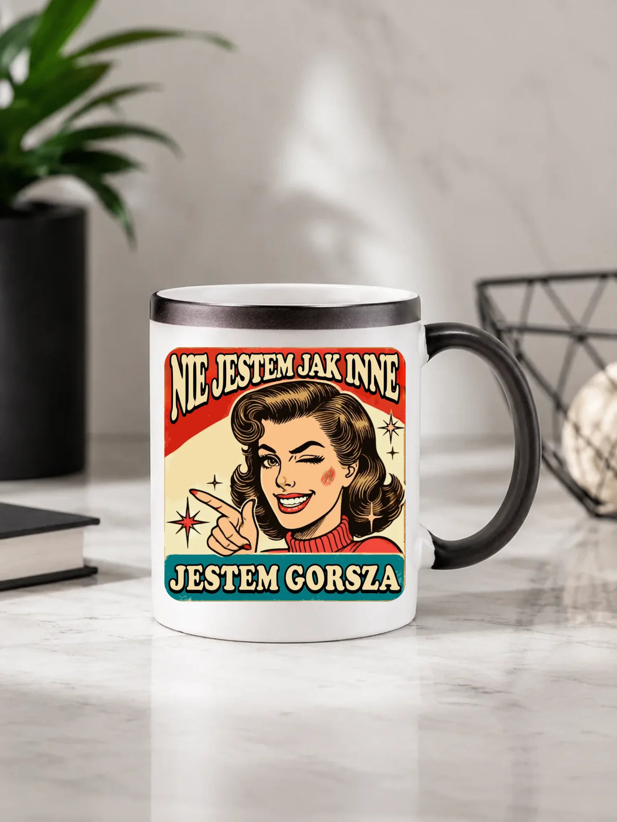 Kubek magiczny - Nie jestem jak inne, jestem gorsza - w stylu retro DZ07