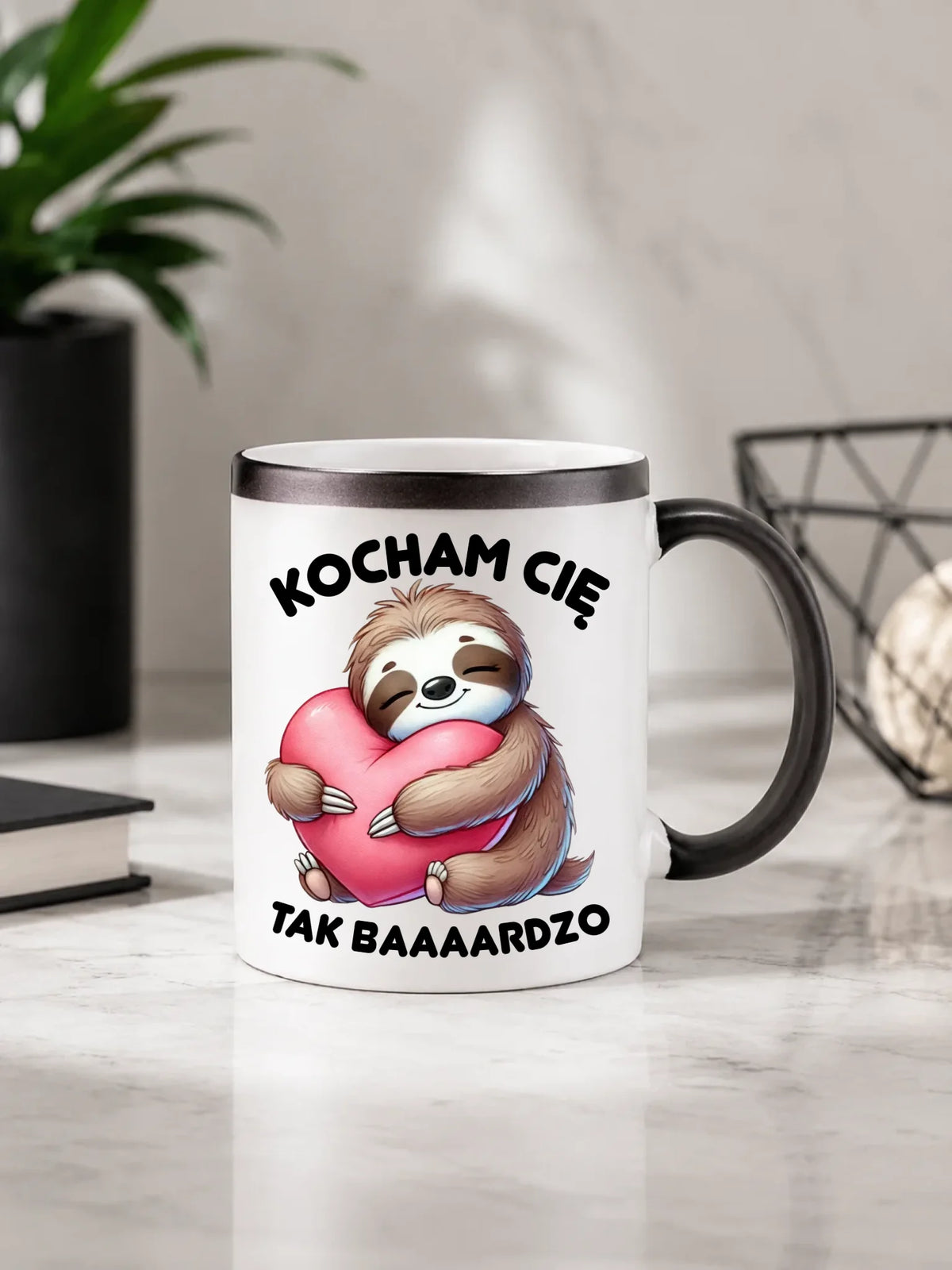 Kubek magiczny - Leniwiec Kocham Cię tak baaaardzo W16