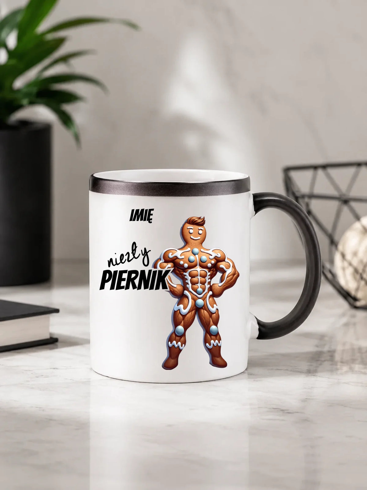 Kubek magiczny świąteczny - Niezły piernik - personalizowany BN24