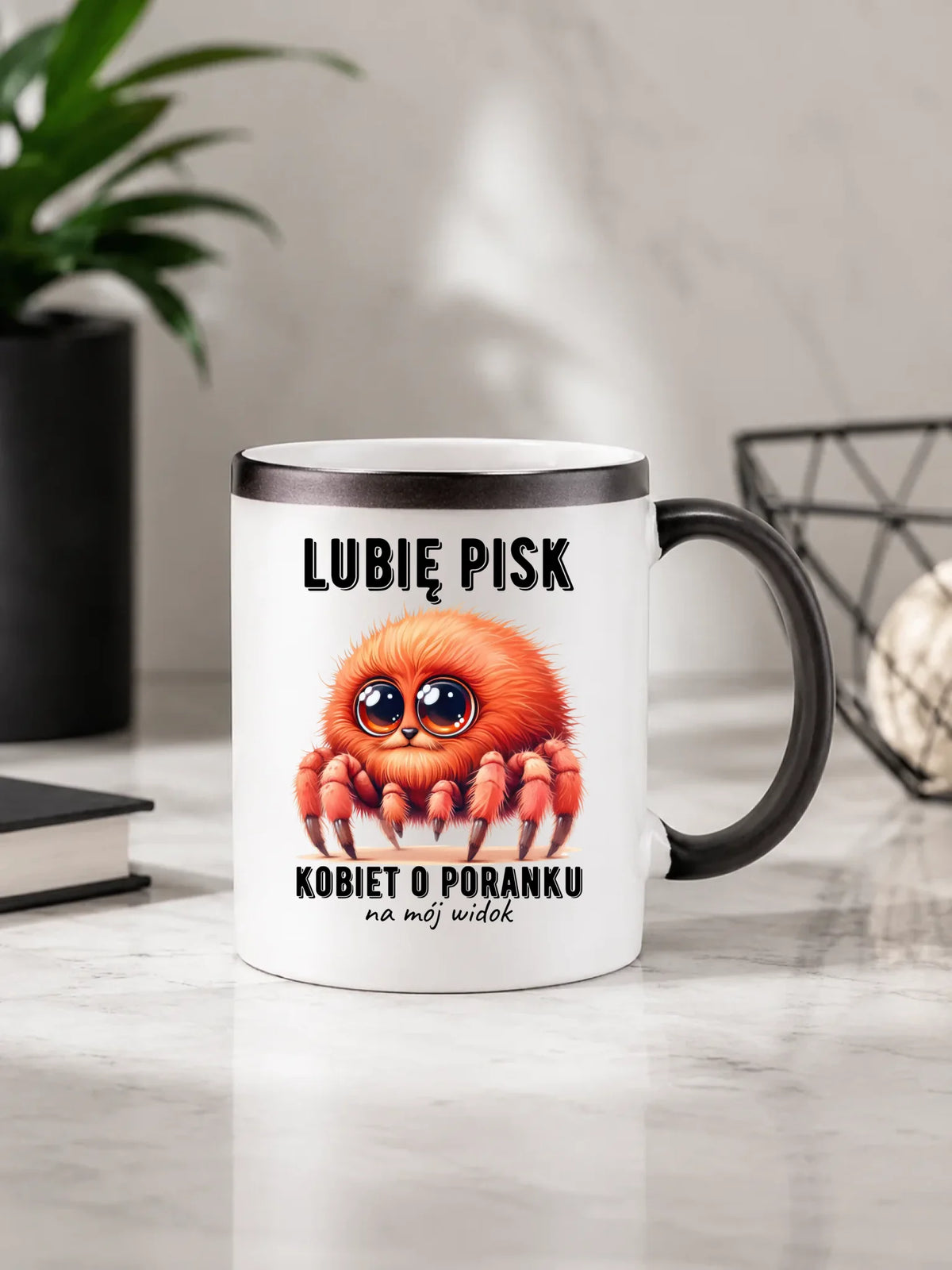 Kubek magiczny - prezent dla chłopaka - Lubię pisk kobiet DCH14
