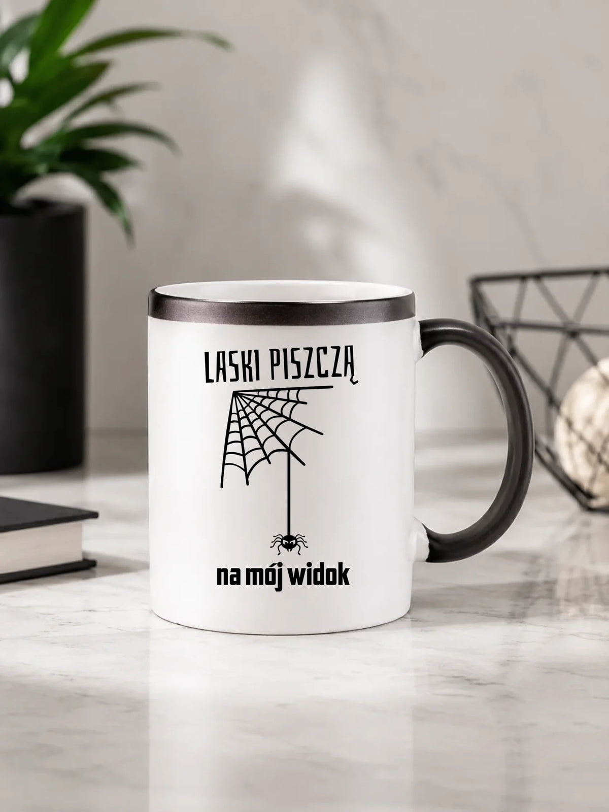 Kubek magiczny - prezent dla chłopaka - Laski piszczą na mój widok DCH13
