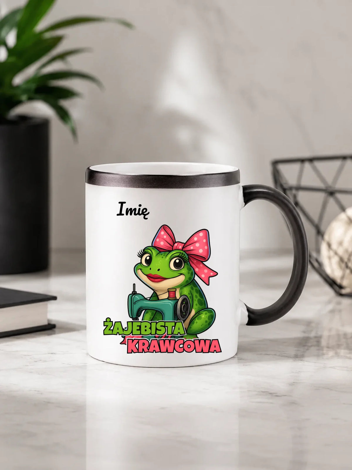 Kubek magiczny szyciowy dla krawcowej - Żajebista Krawcowa - personalizowany HS32