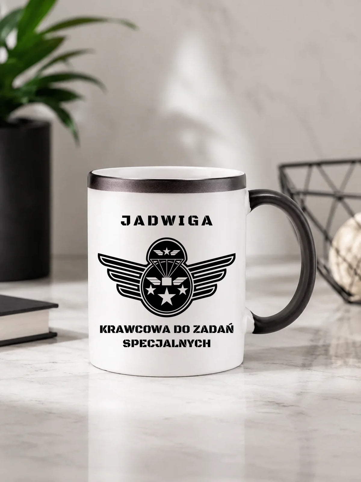 Kubek magiczny szyciowy dla krawcowej - Krawcowa do zadań specjalnych HS38